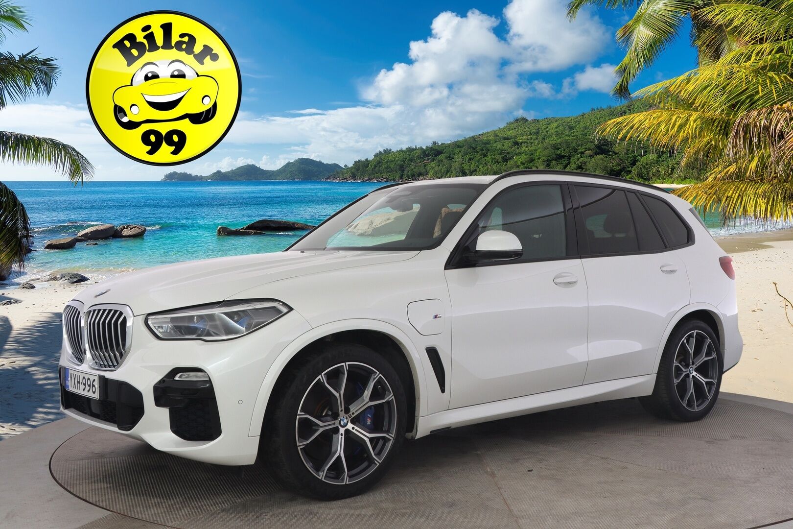 BMW X5 2020 G05 xDrive45e A M sport *Laser / DAP / ACC / BLIS / Ilma-alusta / Koukku / HUD / 360° / Harman/Kardon / Comfort Access* - 3,99 % KORKOTARJOUS TÄHÄN AUTOON 16.9. ASTI! - Harvinainen Suomi-auto! / Näyttävä ja kattavasti varusteltu!