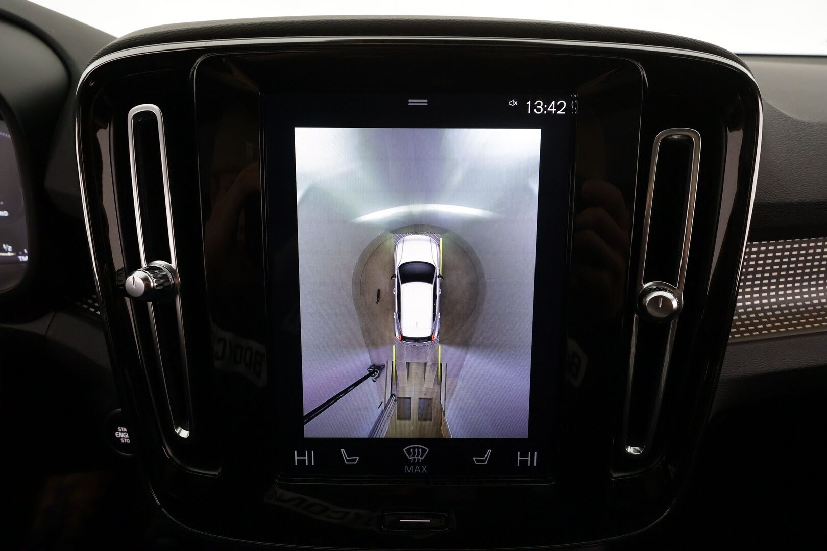 Volvo XC40 2021 T5 TwE Business R-Design aut * Webasto / ACC / Panorama / 360° / LED / H&K / Sportpenkki Muistilla / Navi / Keyless * - 1-om suomi-auto / 2x Latauskaapelit / Kahdet renkaat  / Jakohihna tehty 7/2025 - Osta nyt, maksa vasta ensi vuonna