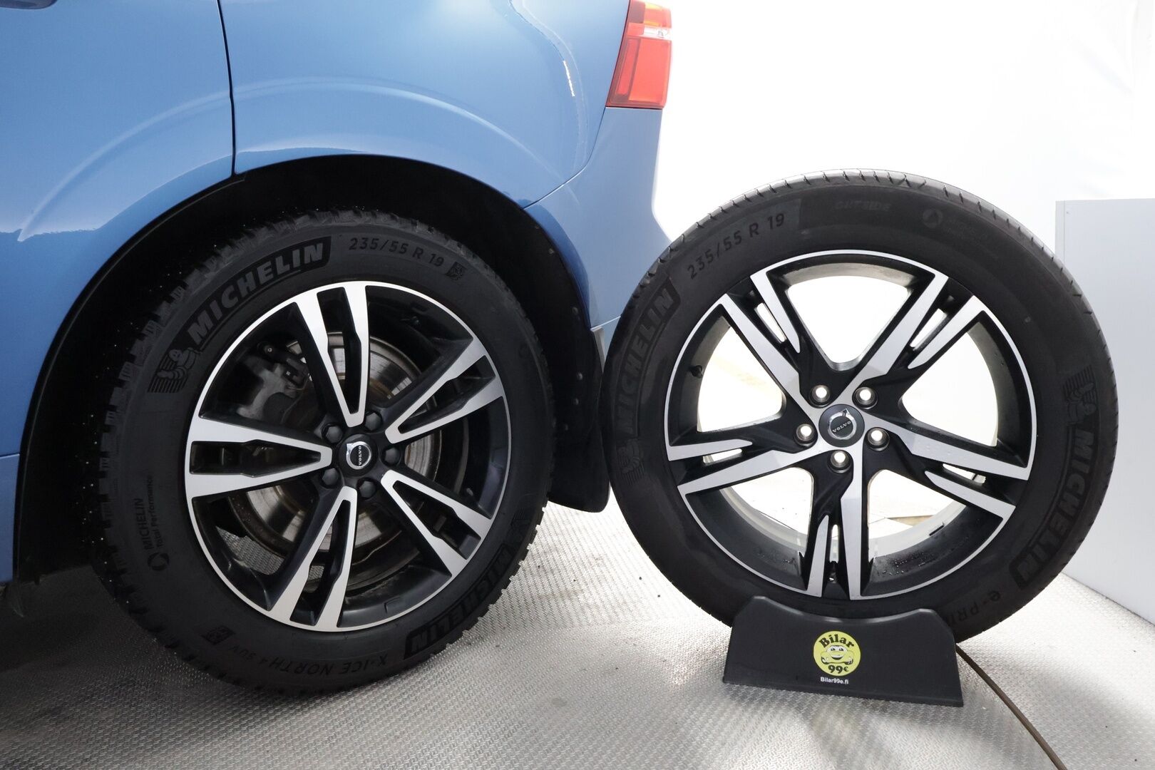 Volvo XC60 2021 T8 TwE AWD Business R-Design aut * Webasto / Adapt.Vakkari / Harman&Kardon / Vetokoukku / Panoraama / Ilma-Alusta / Peruutuskamera - Suomiauto / Merkkihuollot / Jakopää tehty / Facelift!