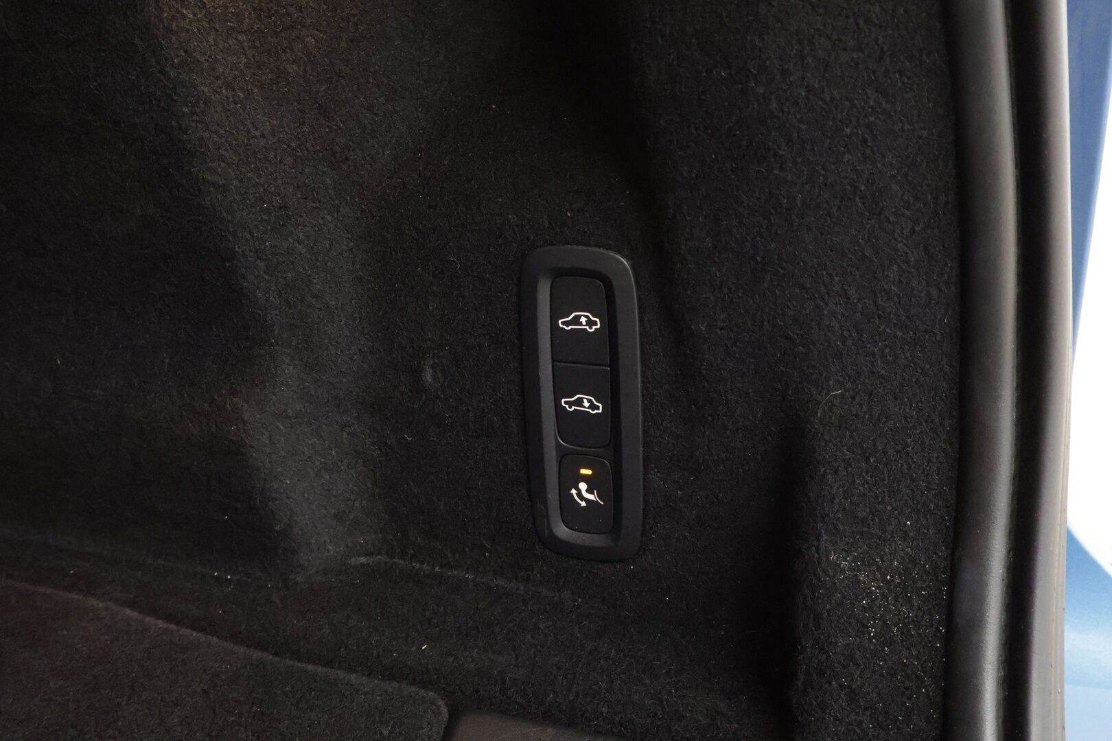 Volvo XC60 2021 T8 TwE AWD Business R-Design aut * Webasto / Adapt.Vakkari / Harman&Kardon / Vetokoukku / Panoraama / Ilma-Alusta / Peruutuskamera - Suomiauto / Merkkihuollot / Jakopää tehty / Facelift!