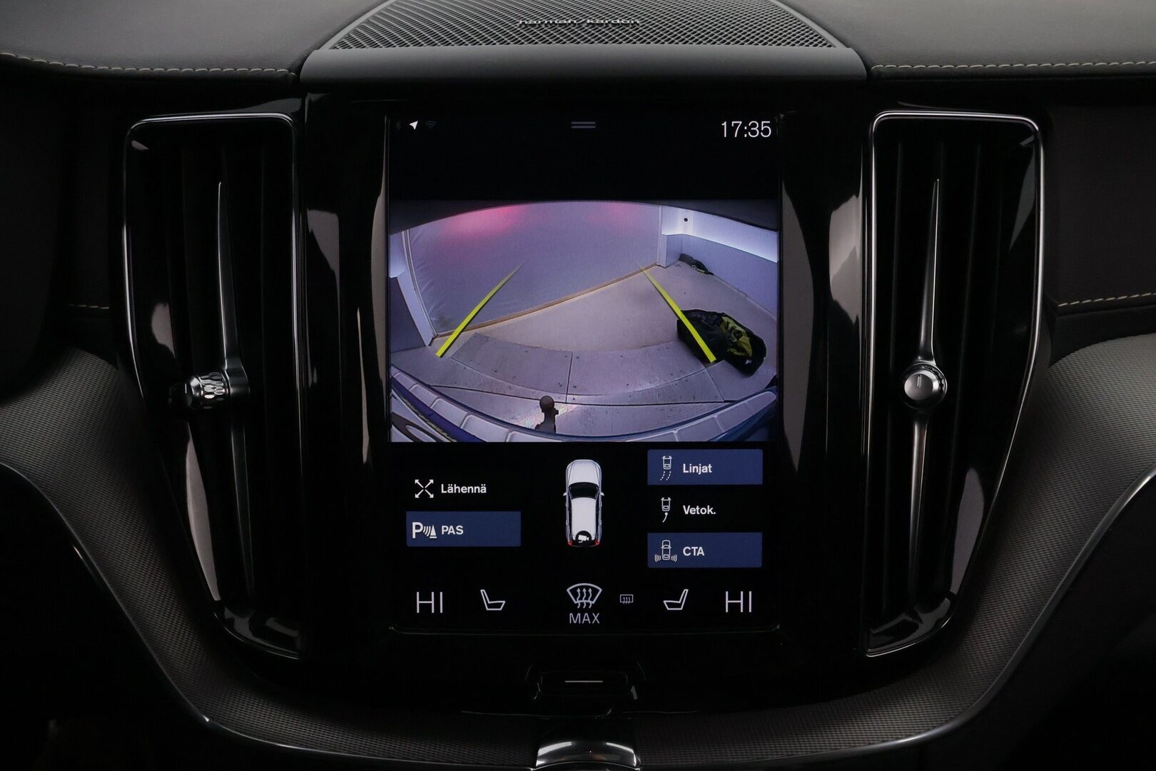 Volvo XC60 2021 T8 TwE AWD Business R-Design aut * Webasto / Adapt.Vakkari / Harman&Kardon / Vetokoukku / Panoraama / Ilma-Alusta / Peruutuskamera - Suomiauto / Merkkihuollot / Jakopää tehty / Facelift!