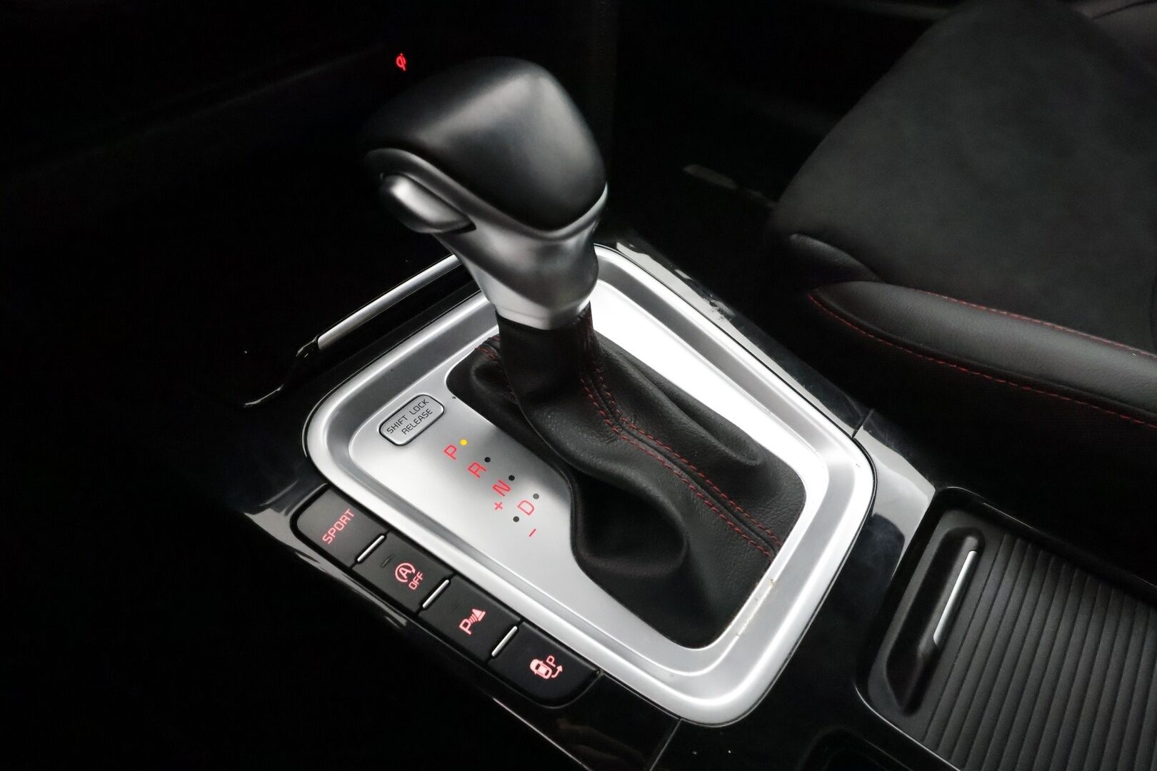 Kia ProCeed 2021 1,6 T-GDI ISG 204hv GT-Line DCT A/T * Panorama / JBL / Digimittaristo / Muistipenkki / ACC / P.Kamera * - Facelift / Suomi-auto / Kahdet renkaat aluvanteilla