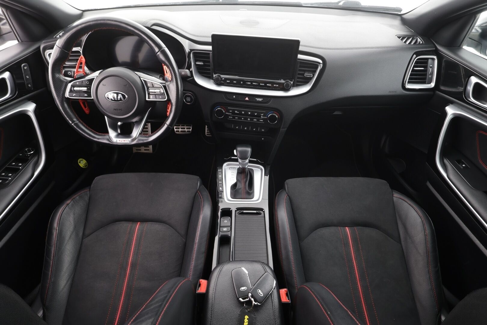 Kia ProCeed 2021 1,6 T-GDI ISG 204hv GT-Line DCT A/T * Panorama / JBL / Digimittaristo / Muistipenkki / ACC / P.Kamera * - Facelift / Suomi-auto / Kahdet renkaat aluvanteilla