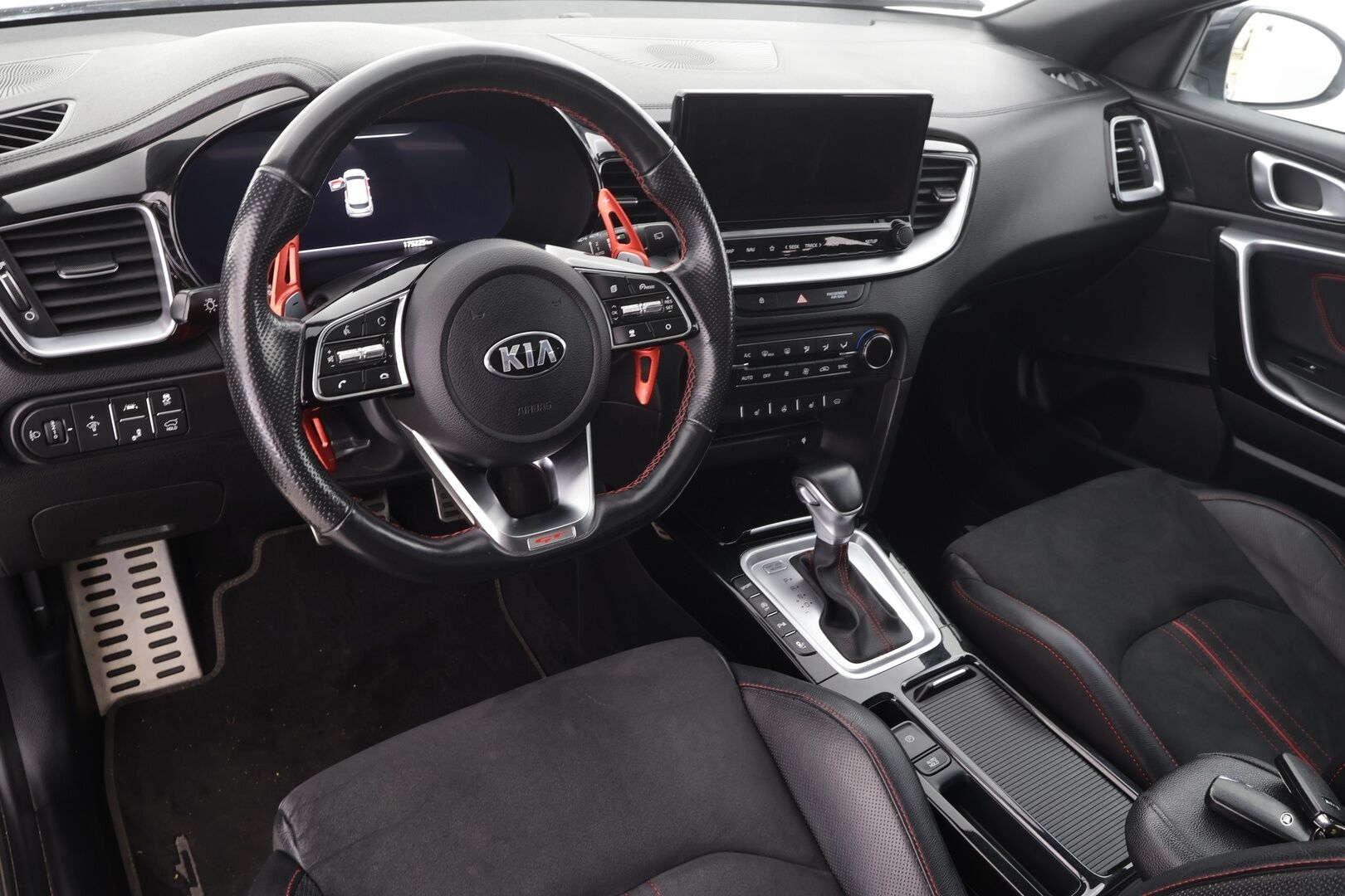 Kia ProCeed 2021 1,6 T-GDI ISG 204hv GT-Line DCT A/T *POIKKEUKSELLINEN SUPERHINTA!* - Panorama | JBL | Digimittaristo | Muistipenkki | ACC | Kamera | Facelift! | Suomi-auto | Kahdet renkaat aluvanteilla | Viimeisin huolto 170tkm! 