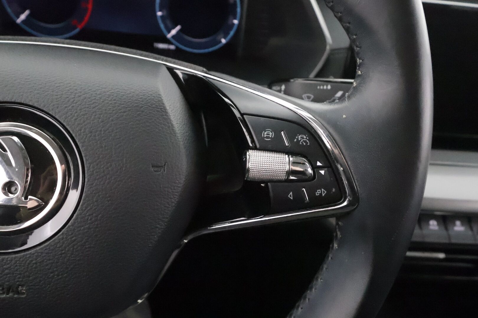 Skoda Octavia 2021 1,5 TSI Ambition Launch Edition - | Webasto | Digimittaristo | Kaistavahti | Vakkari | Ratinlämmitys | LED | P.Tutkat | Suomi-auto | Merkkihuollot | Kahdet renkaat | 
