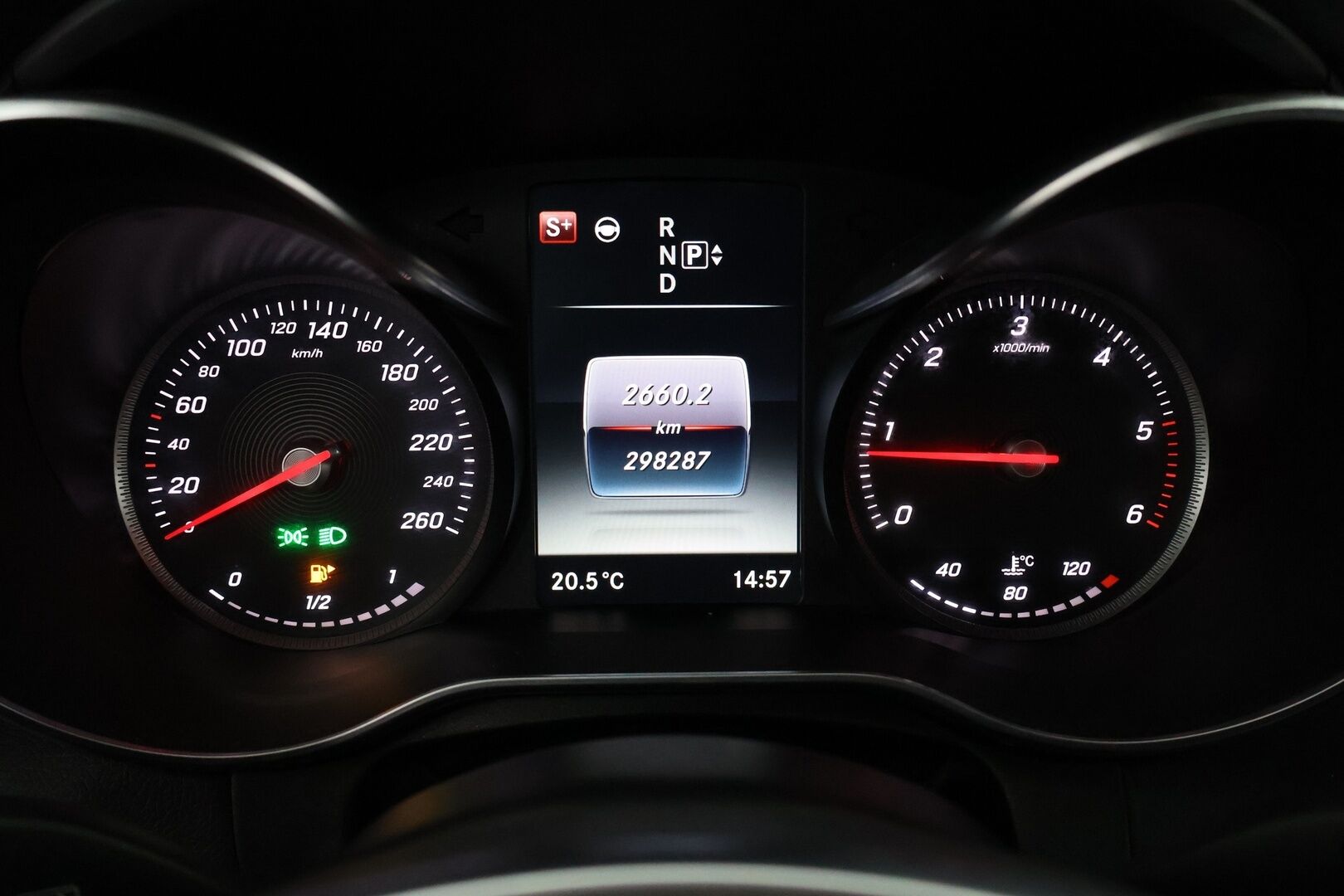 Mercedes-Benz C 2015 220 BlueTec A AMG - | Adapt. vak. | Webasto | Burmester | Muistipenkki | BLIS | P-Kamera | Kaistavahti