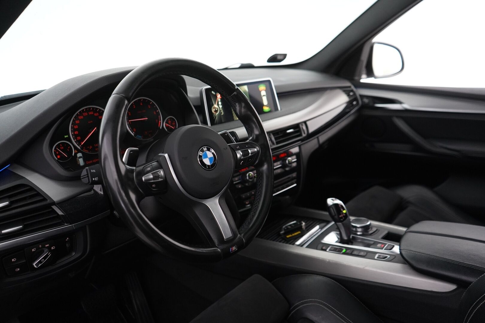 BMW X5 2016 MYYDÄÄN HUUTOKAUPAT.COM - Alletaittuva koukku | Kamera | Premium HiFi | Kuskin muistipenkki | Panorama | Sähkötoiminen takaluukku