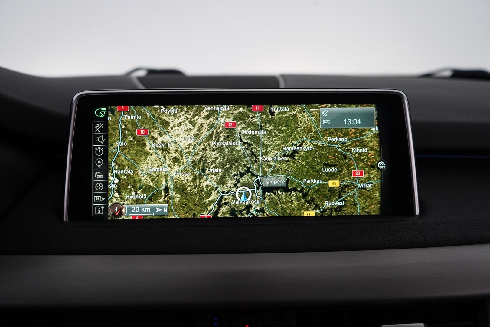 BMW X5 2016 MYYDÄÄN HUUTOKAUPAT.COM - Alletaittuva koukku | Kamera | Premium HiFi | Kuskin muistipenkki | Panorama | Sähkötoiminen takaluukku