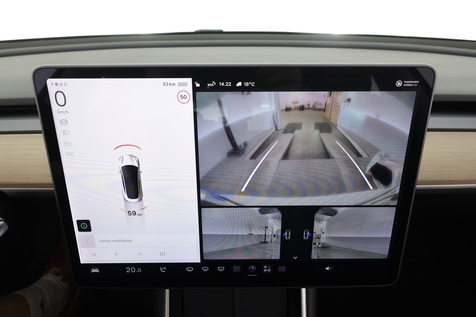 Tesla Model 3 2020 Standard RWD Plus - | Lasikatto | ACC | LED | P.Kamera | Muistipenkki | Premium Speakers | Navi | Kaistavahti | Keyless | Suomi-auto | 