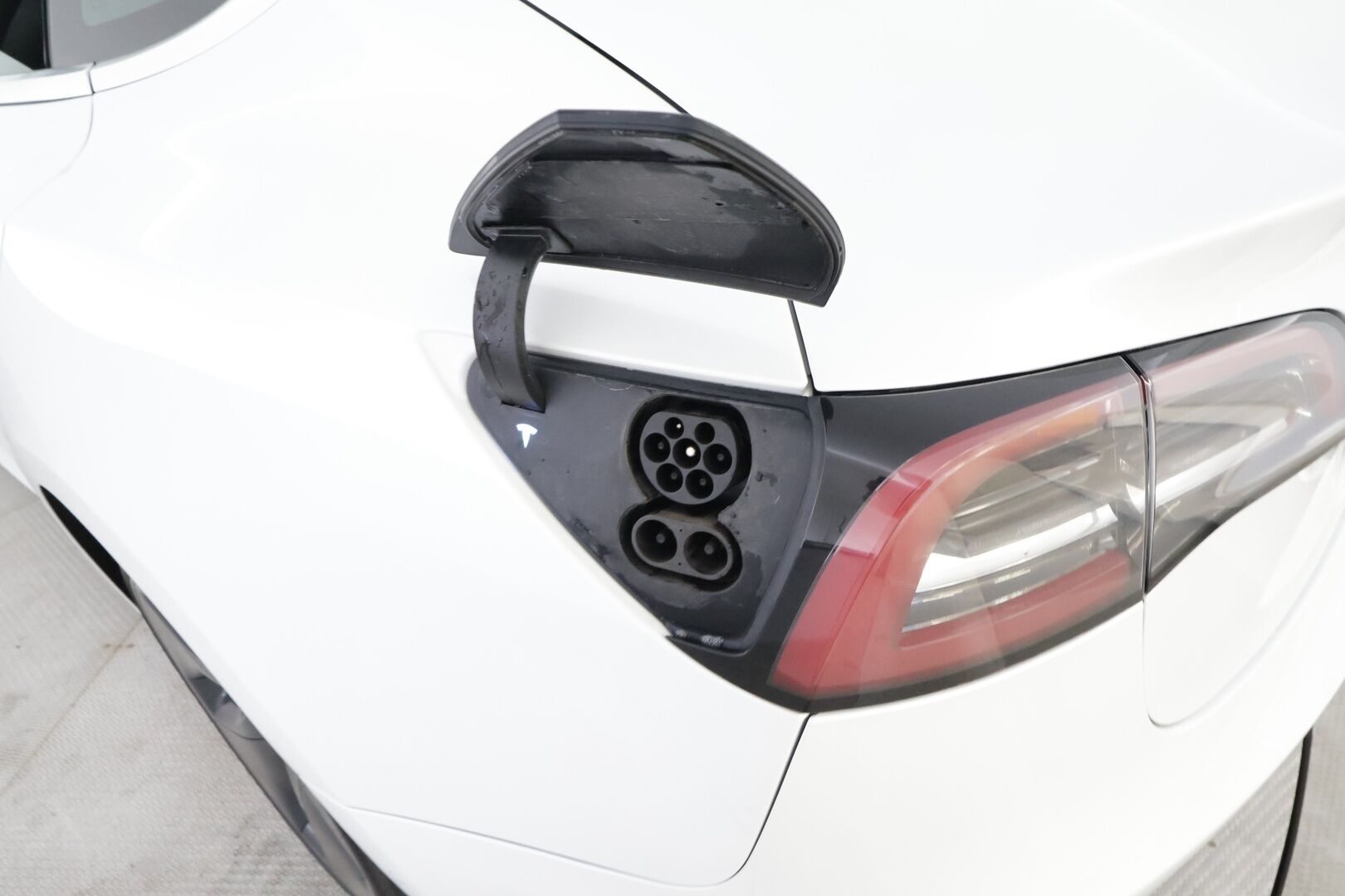 Tesla Model 3 2020 Standard RWD Plus - | Lasikatto | ACC | LED | P.Kamera | Muistipenkki | Premium Speakers | Navi | Kaistavahti | Keyless | Suomi-auto | 