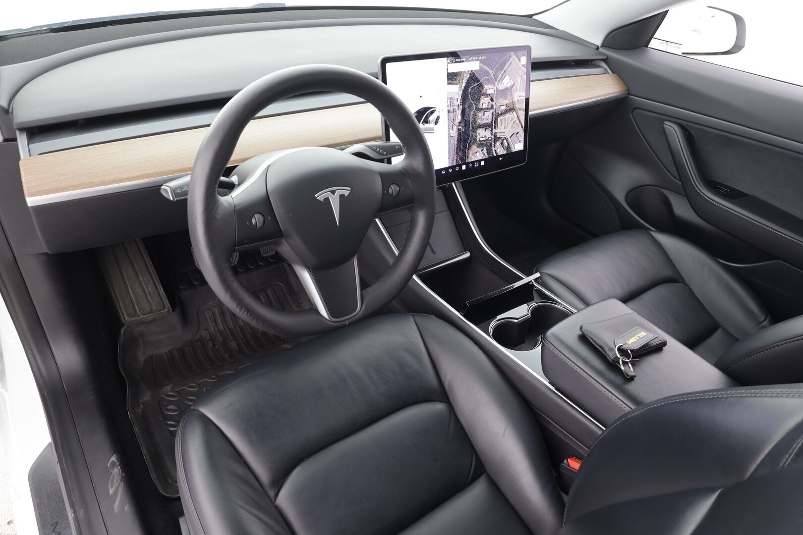 Tesla Model 3 2020 Standard RWD Plus - | Lasikatto | ACC | LED | P.Kamera | Muistipenkki | Premium Speakers | Navi | Kaistavahti | Keyless | Suomi-auto | 