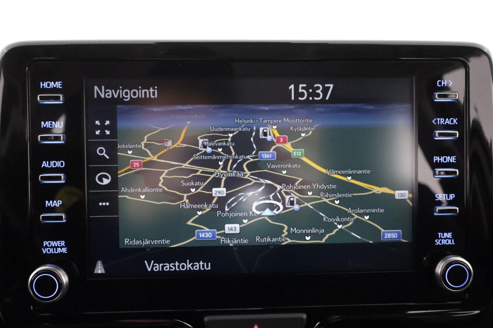 Toyota Yaris 2021 1,5 Hybrid Active Business * Sisätilanlämmitin / ACC / LED / P.Kamera / Navi / Kaistavahti / Keyless * - Kahdet renkaat aluvanteilla / Merkkihuollot / Suomi-auto 