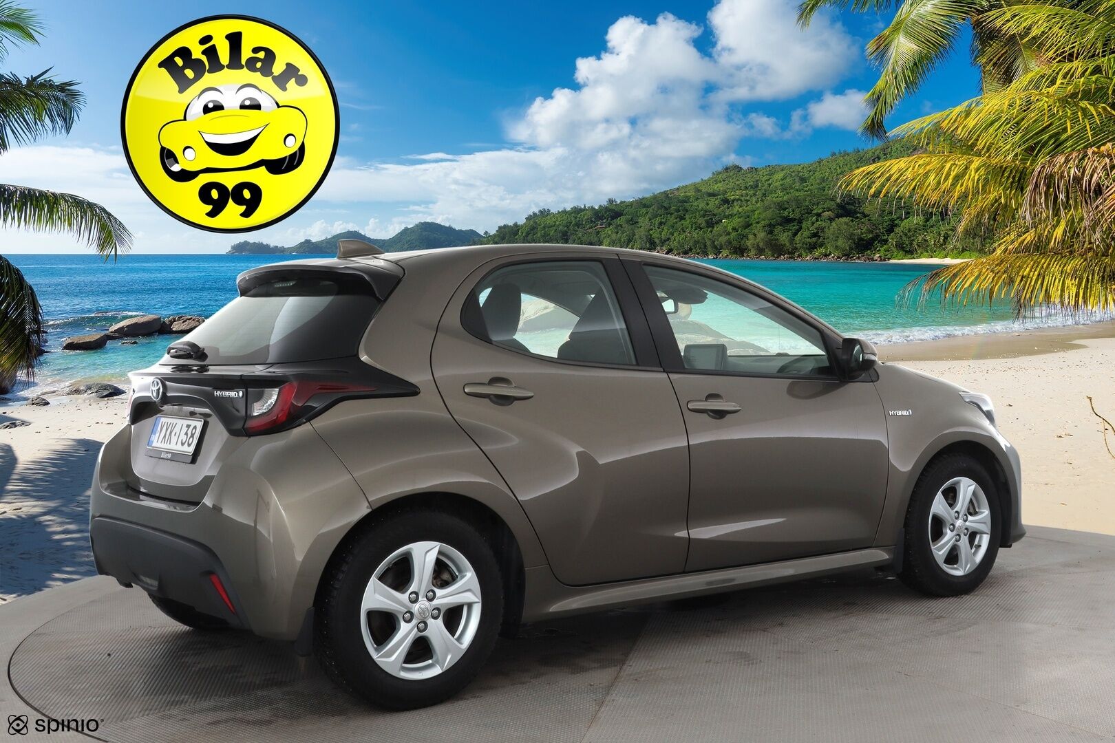 Toyota Yaris 2021 1,5 Hybrid Active Business * Sisätilanlämmitin / ACC / LED / P.Kamera / Navi / Kaistavahti / Keyless * - Kahdet renkaat aluvanteilla / Merkkihuollot / Suomi-auto 