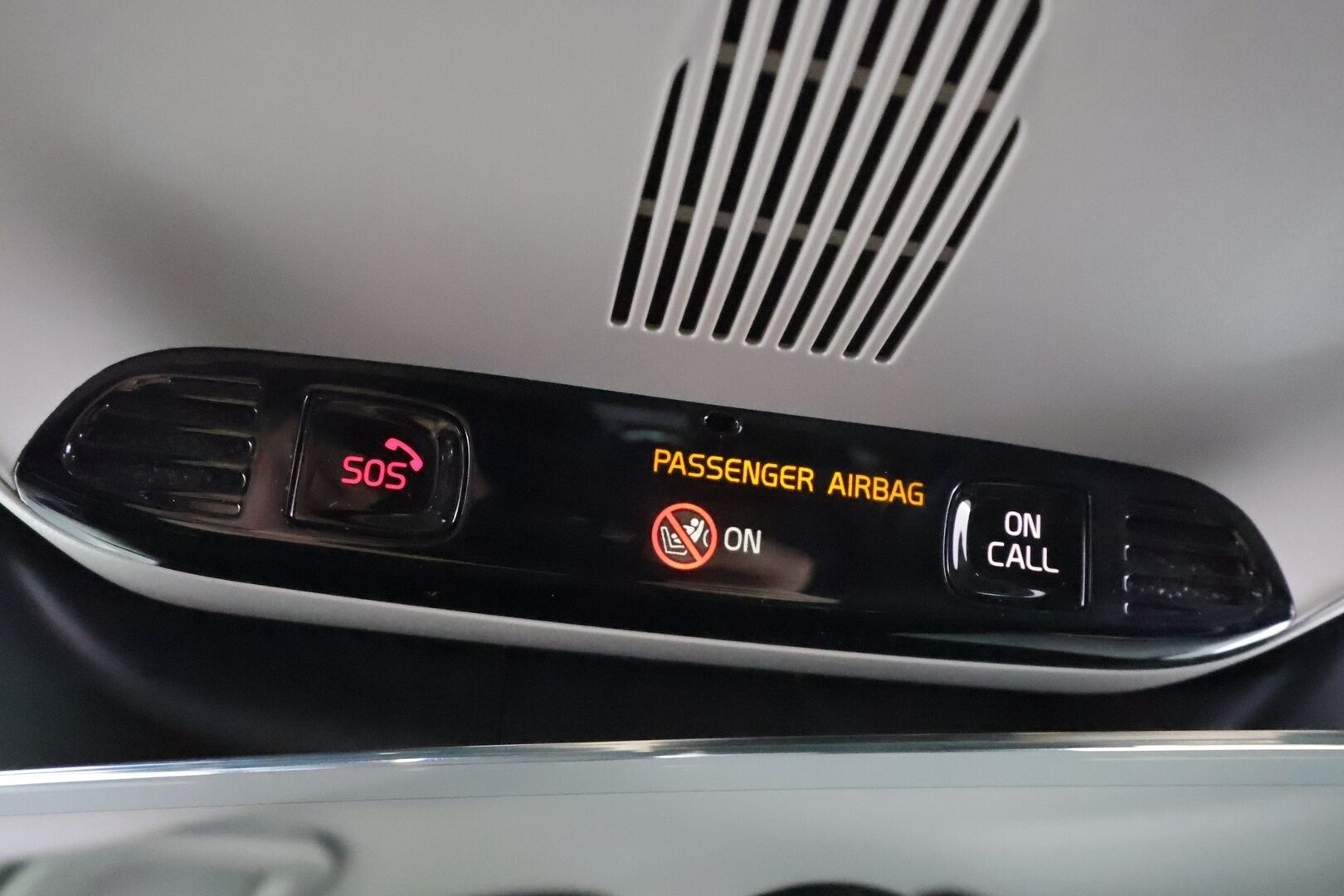 Volvo XC40 2021 T2 Business aut * Webasto / ACC / LED / P.Kamera / Nahkasisusta / Sporttipenkit / Kaistavahti / Keyless * - Suomi-auto / Kahdet renkaat aluvanteilla / Merkkihuollot - HULLUT AVAJAISHULINAT KORKOTARJOUS 3,29 %