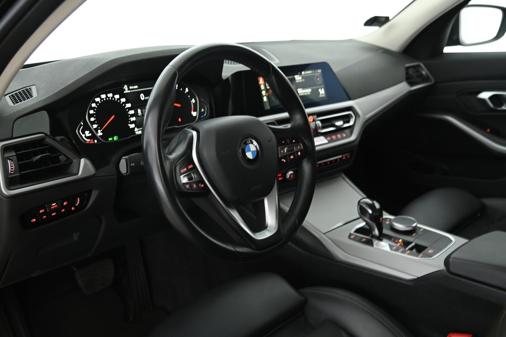 BMW 320 2021 G21 Touring 320d A Business MHEV *Vakkari / Webasto / Sporttipenkit / S.luukku / S.koukku* - Kahdet laaturenkaat vanteineen / Huippu penkit / Hieno kuntoinen 