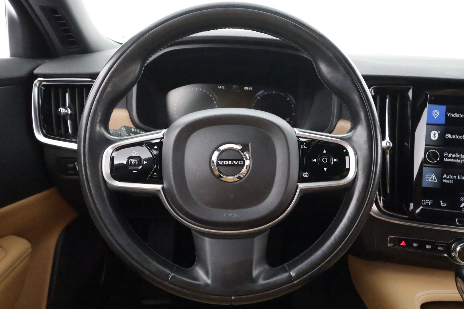Volvo V90 2018 D4 Inscription aut * Pilot assist / LED / Webasto / Muistipenkki / Sporttinahat / P.tutka * - | Webasto | ACC | Keyless | HIFI | Nahkaverhoilu | 