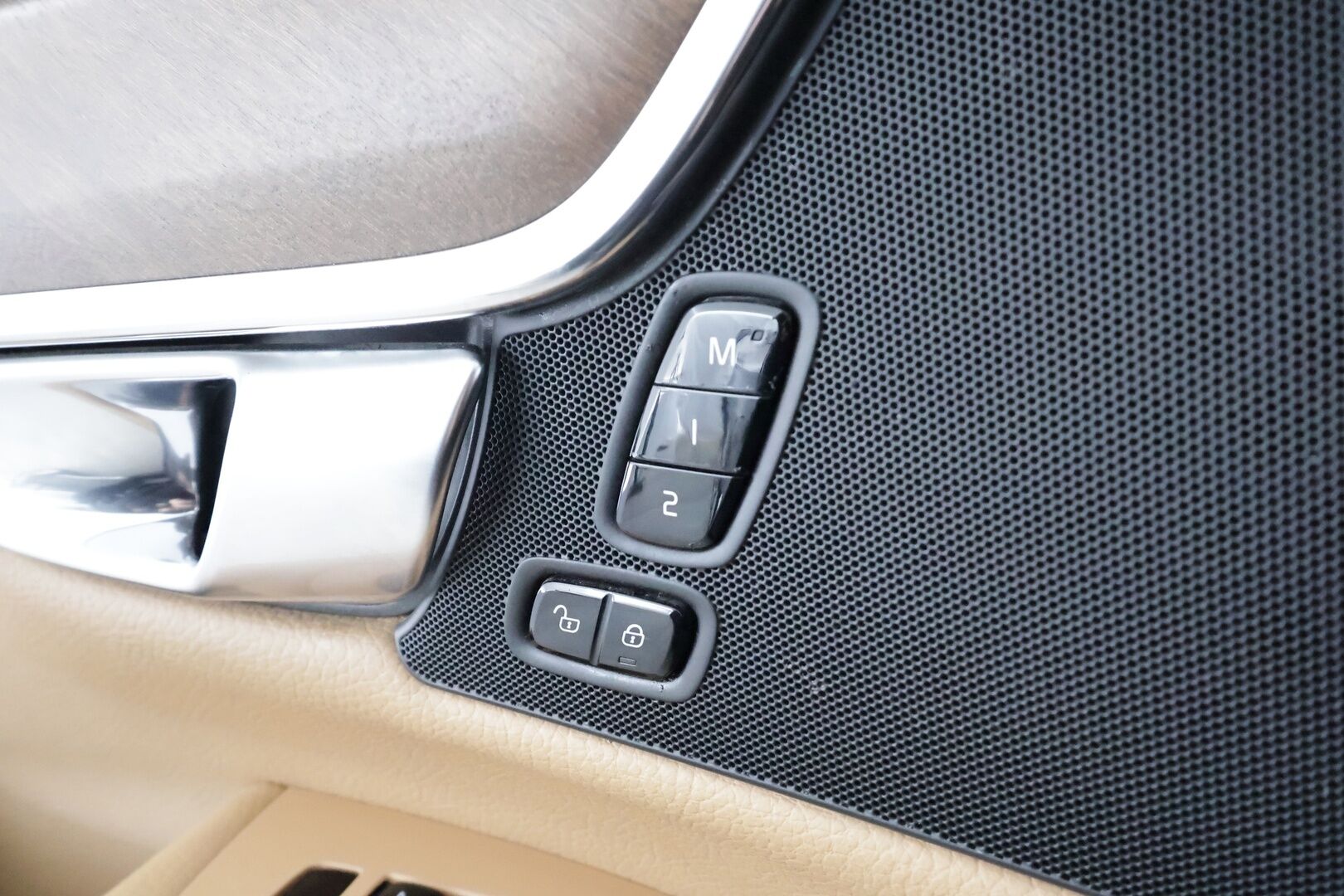 Volvo V90 2018 D4 Inscription aut * Pilot assist / LED / Webasto / Muistipenkki / Sporttinahat / P.tutka * - Kahdet Renkaat