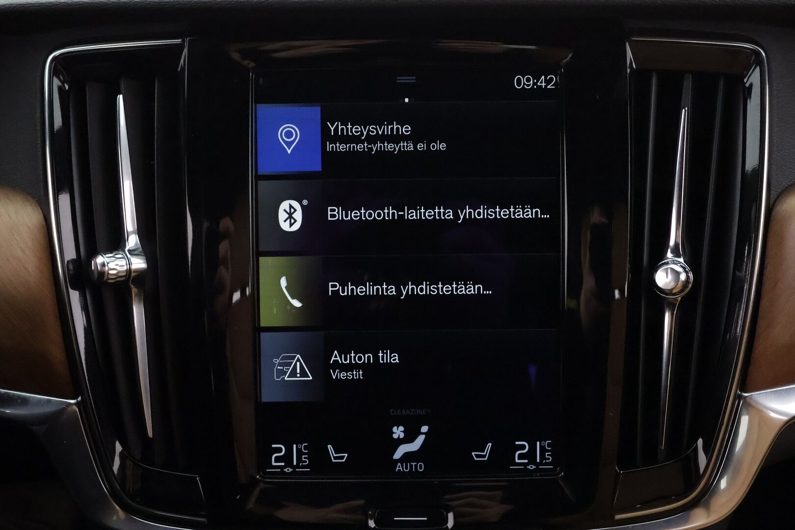 Volvo V90 2018 D4 Inscription aut * Pilot assist / LED / Webasto / Muistipenkki / Sporttinahat / P.tutka * - Kahdet Renkaat