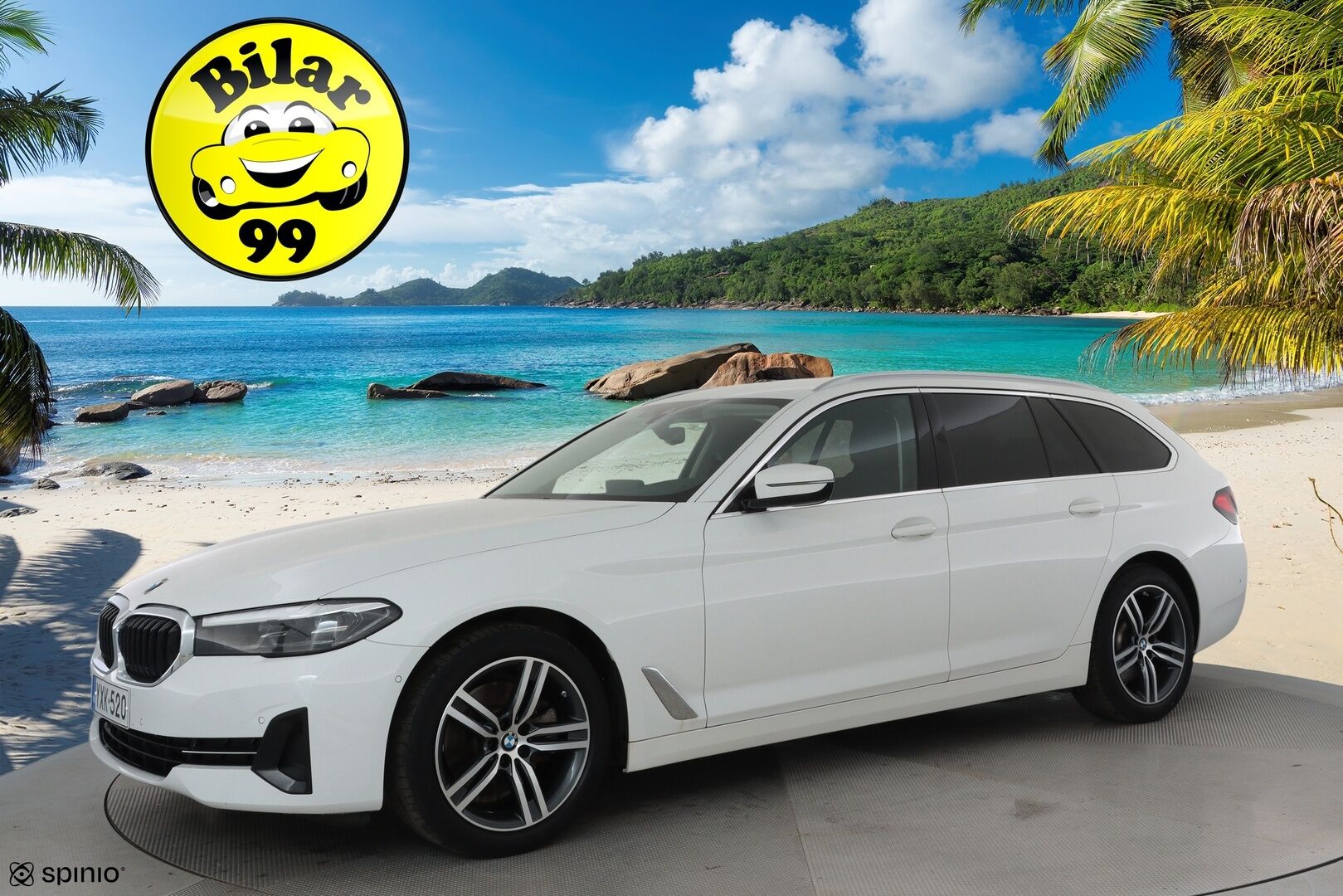 BMW 520 2021 G31 Touring 520d A xDrive **Webasto / Vakkari / Digimittaristo / P.kamera / Hifit / Navi** - Kahdet renkaat aluvanteilla