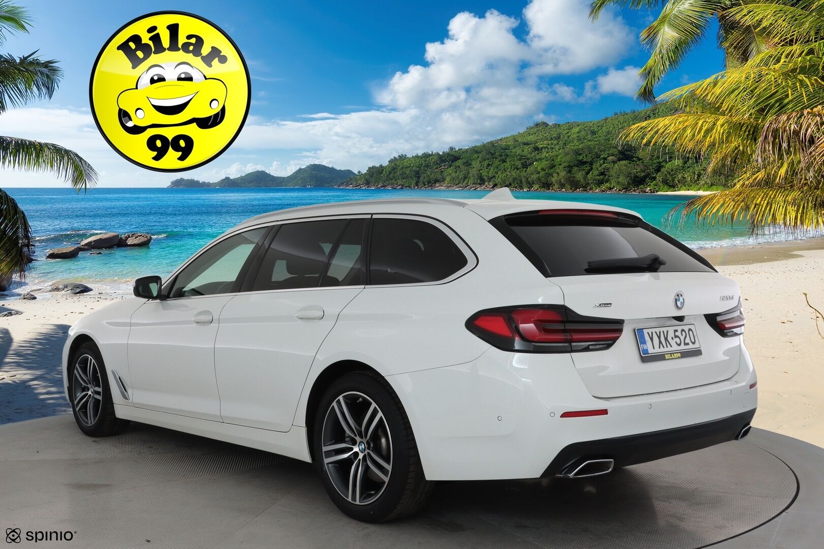 BMW 520 2021 G31 Touring 520d A xDrive **Webasto / Vakkari / Digimittaristo / P.kamera / Hifit / Navi** - Kahdet renkaat aluvanteilla