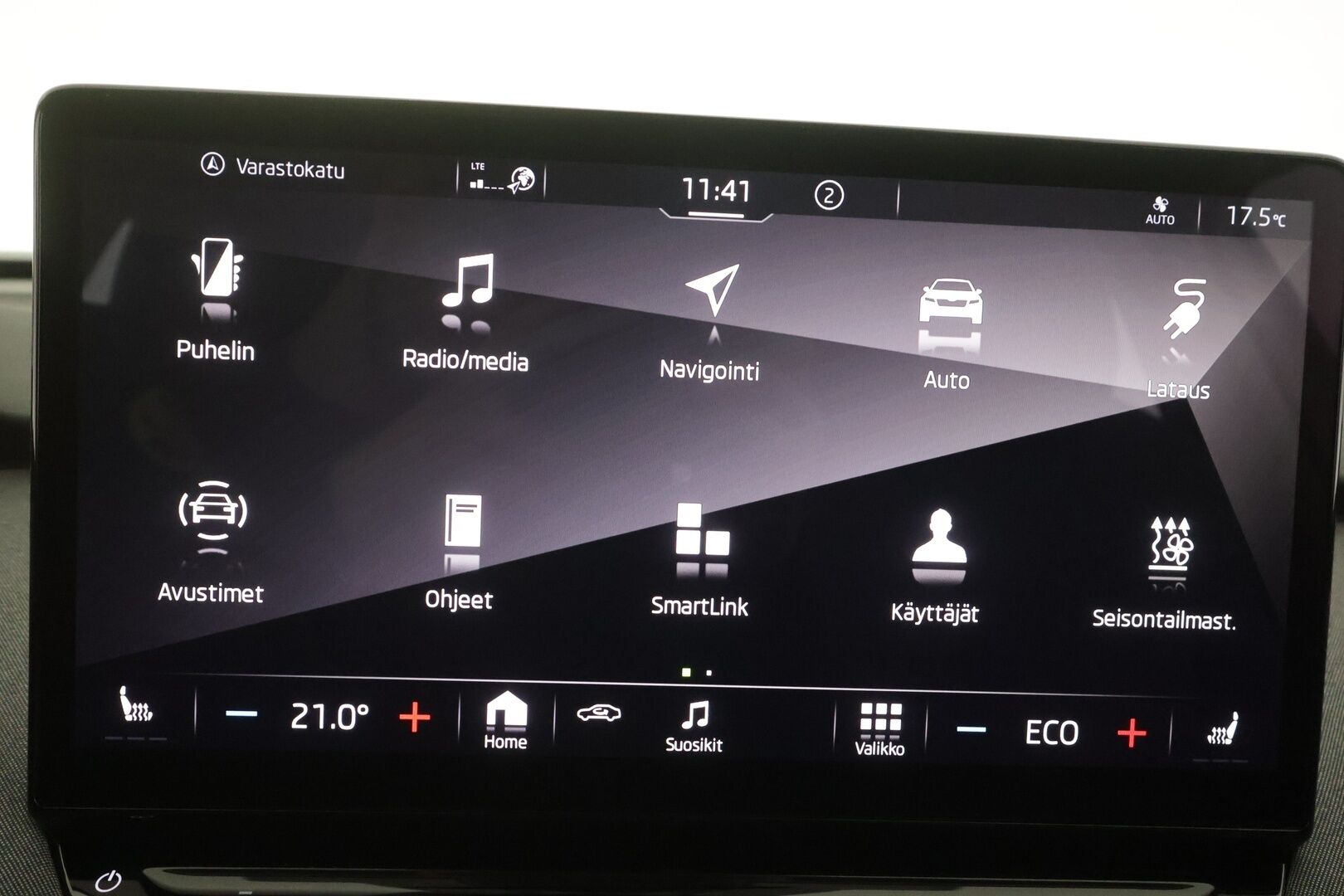 Skoda Enyaq 2021 60 Launch Edition iV - | ILP | Koukku | LED | Vakkari | Puolinahat | Ratinlämmitys | P.Kamera | Keyless | Apple&Android | 1.Om Suomi-auto | Kahdet Renkaat | Merkkihuollettu |