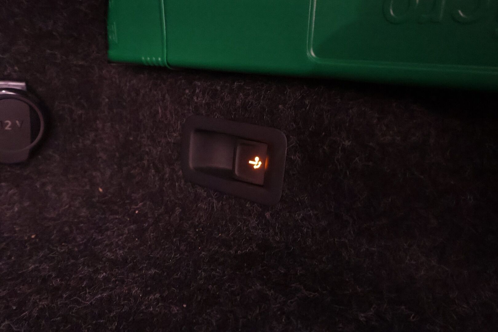 Skoda Enyaq 2021 60 Launch Edition iV - | ILP | Koukku | LED | Vakkari | Puolinahat | Ratinlämmitys | P.Kamera | Keyless | Apple&Android | 1.Om Suomi-auto | Kahdet Renkaat | Merkkihuollettu |