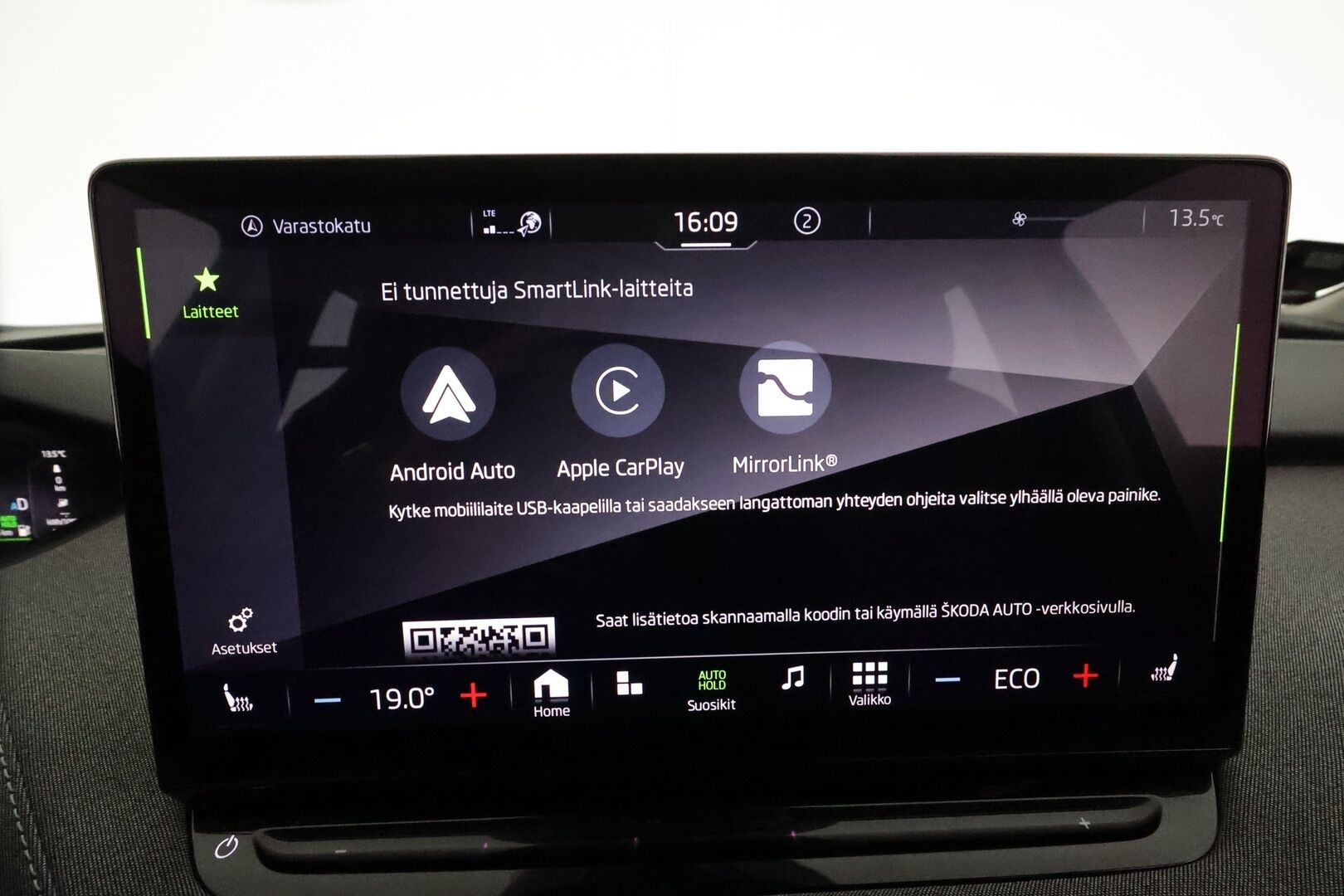 Skoda Enyaq 2021 60 Launch Edition iV *Lämpöpumppu / Adapt.vakkari / P.kamera / Keyless / Navi / Kaistavahti / Apple&Android* - 1-om. Suomi-auto / Merkkihuollettu / Kahdet renkaat aluvanteilla