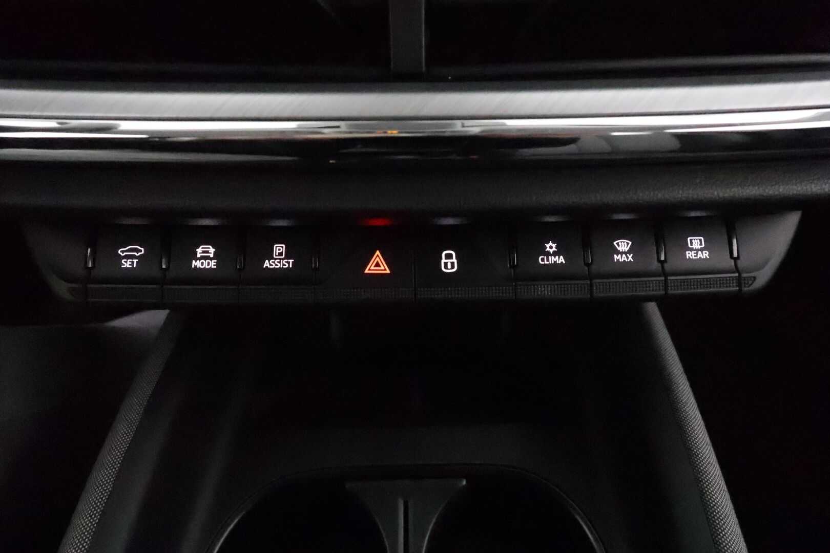 Skoda Enyaq 2021 60 Launch Edition iV *Lämpöpumppu / Adapt.vakkari / P.kamera / Keyless / Navi / Kaistavahti / Apple&Android* - 1-om. Suomi-auto / Merkkihuollettu / Kahdet renkaat aluvanteilla