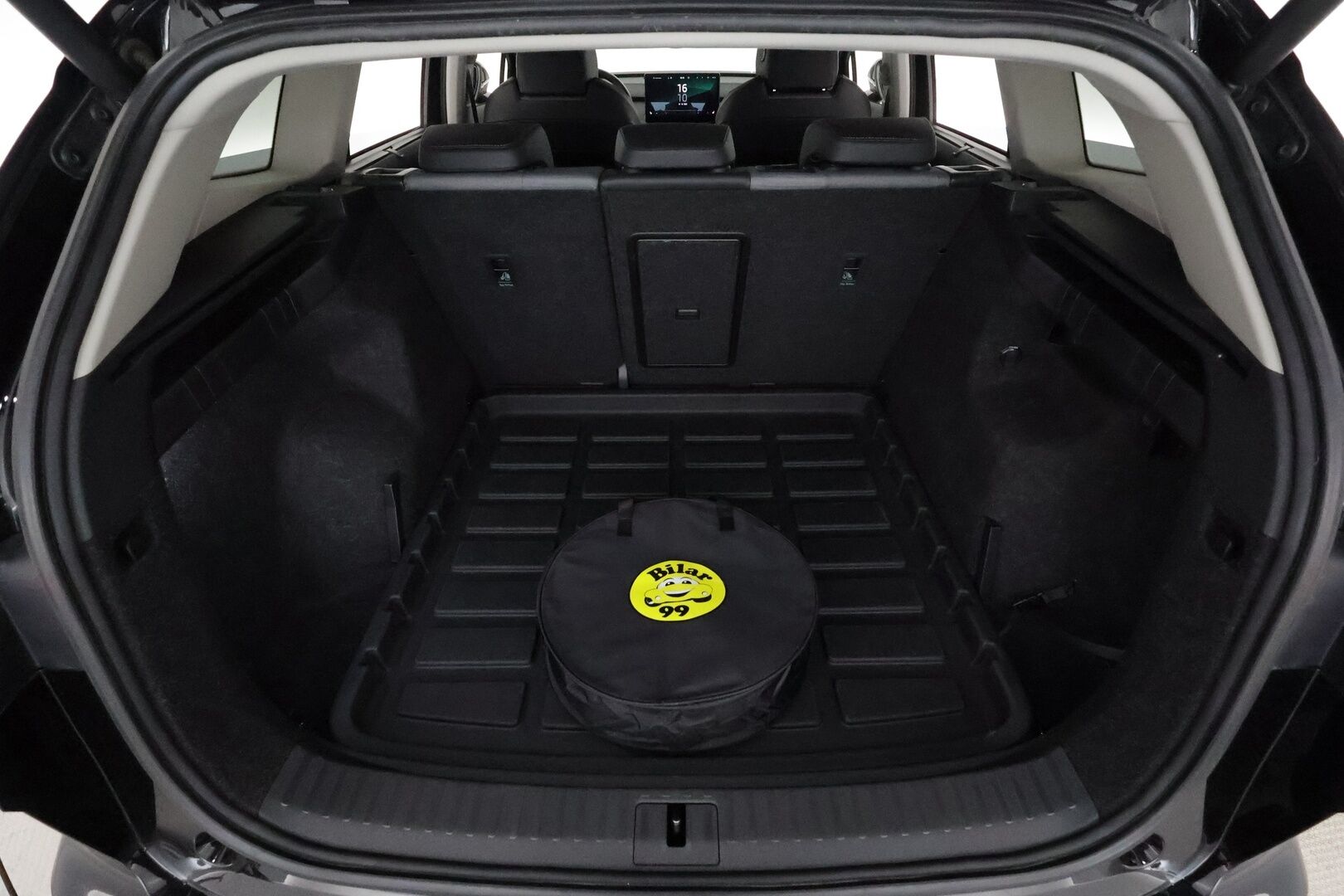Skoda Enyaq 2021 60 Launch Edition iV *Lämpöpumppu / Adapt.vakkari / P.kamera / Keyless / Navi / Kaistavahti / Apple&Android* - 1-om. Suomi-auto / Merkkihuollettu / Kahdet renkaat aluvanteilla