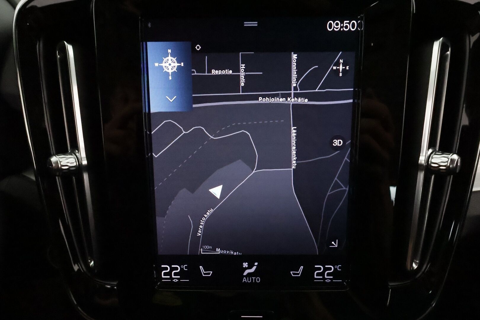 Volvo XC40 2021 T4 TwE Business Inscription Expression aut **Vakkari / Webasto / Digimittaristo / P.kamera / KeylessGo** - 3,99 % KORKOTARJOUS TÄHÄN AUTOON - 1.Om Suomi-auto / Akku kuntotarkastettu / Kahdet renkaat aluvanteilla 