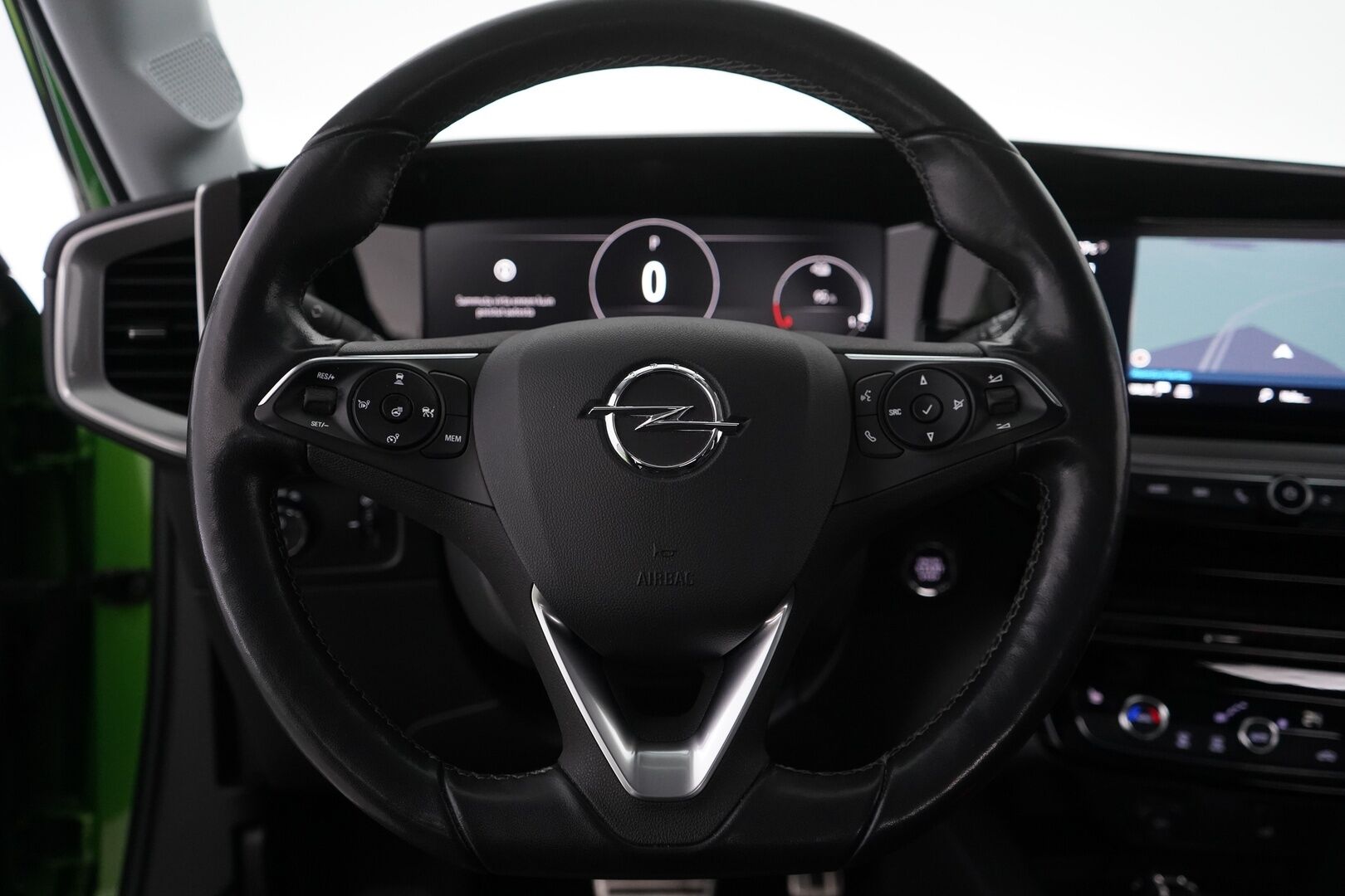 Opel Mokka 2021 Executive 136 automaatti 50 kWh *ACC / Kamera / Keyless / Blis / Ratinlämmitin / Carplay* - Suomi-auto / Merkkihuollot / Kahdet renkaat + vanteet / Viimeisin huolto 79tkm