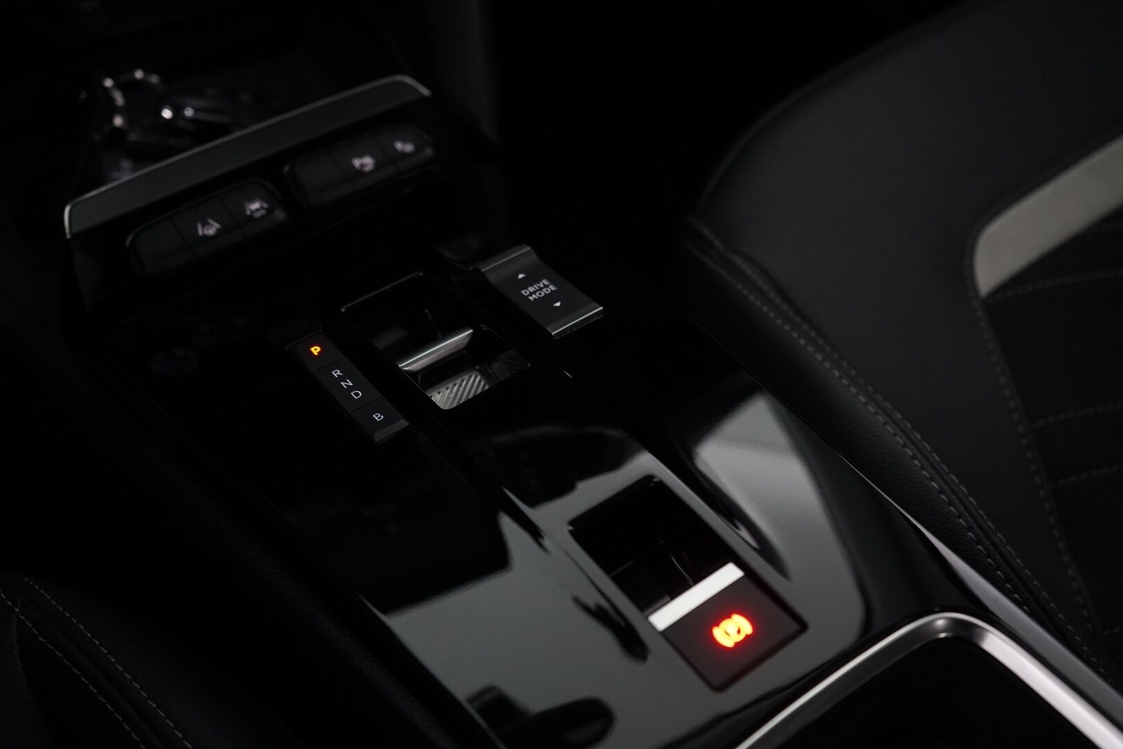 Opel Mokka 2021 Executive 136 automaatti 50 kWh *ACC / Kamera / Keyless / Blis / Ratinlämmitin / Carplay* - Suomi-auto / Merkkihuollot / Kahdet renkaat + vanteet / Viimeisin huolto 79tkm