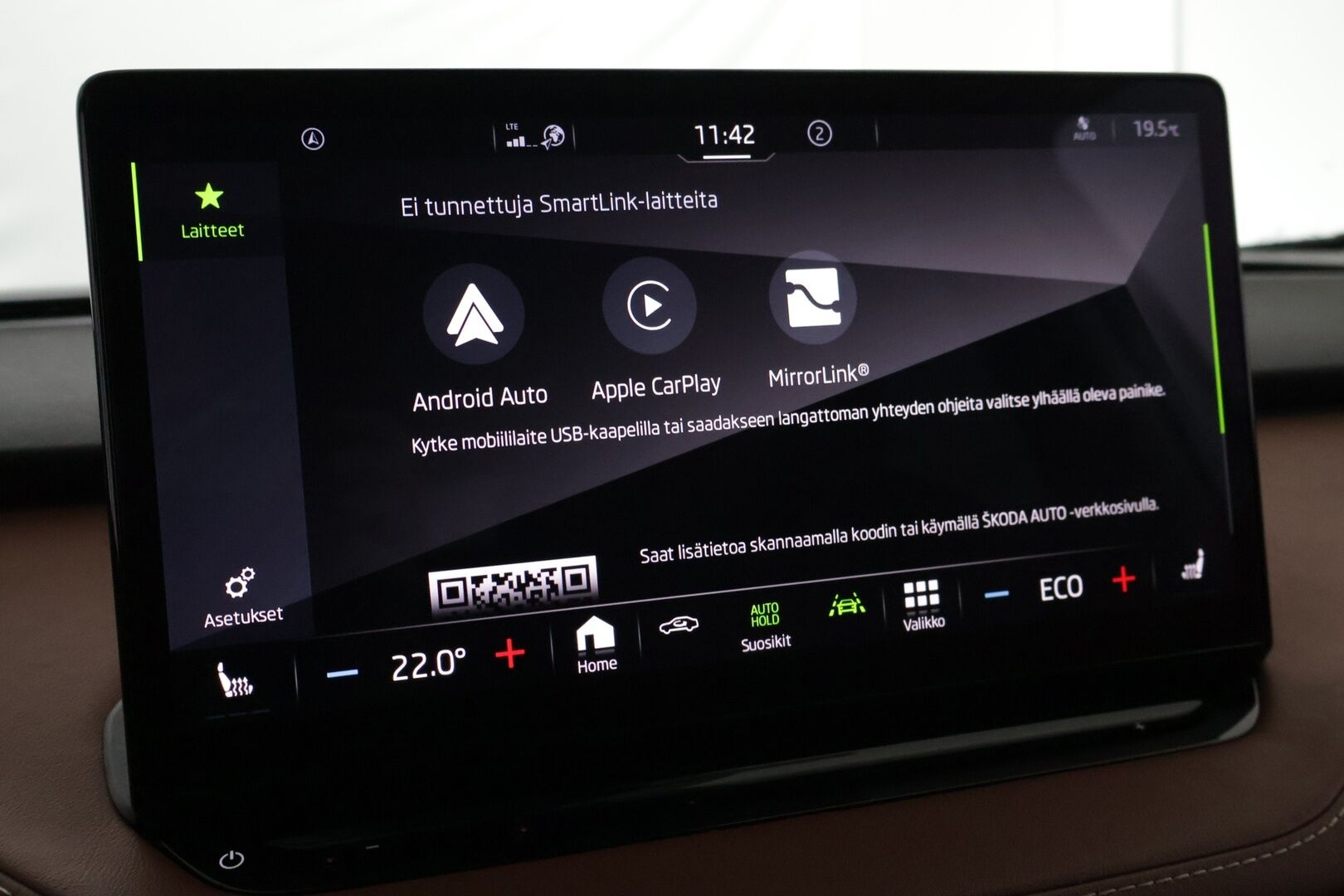 Skoda Enyaq 2021 80 "125 EDITION" iV - Suomi-auto | ecoSuite Nahkasisusta | ACC | ILP | BLIS | P-kamera | Vetokoukku | Navi | Muistipenkki | Matrix LED | 2x Renkaat | Lämmitettävä tuulilasi 