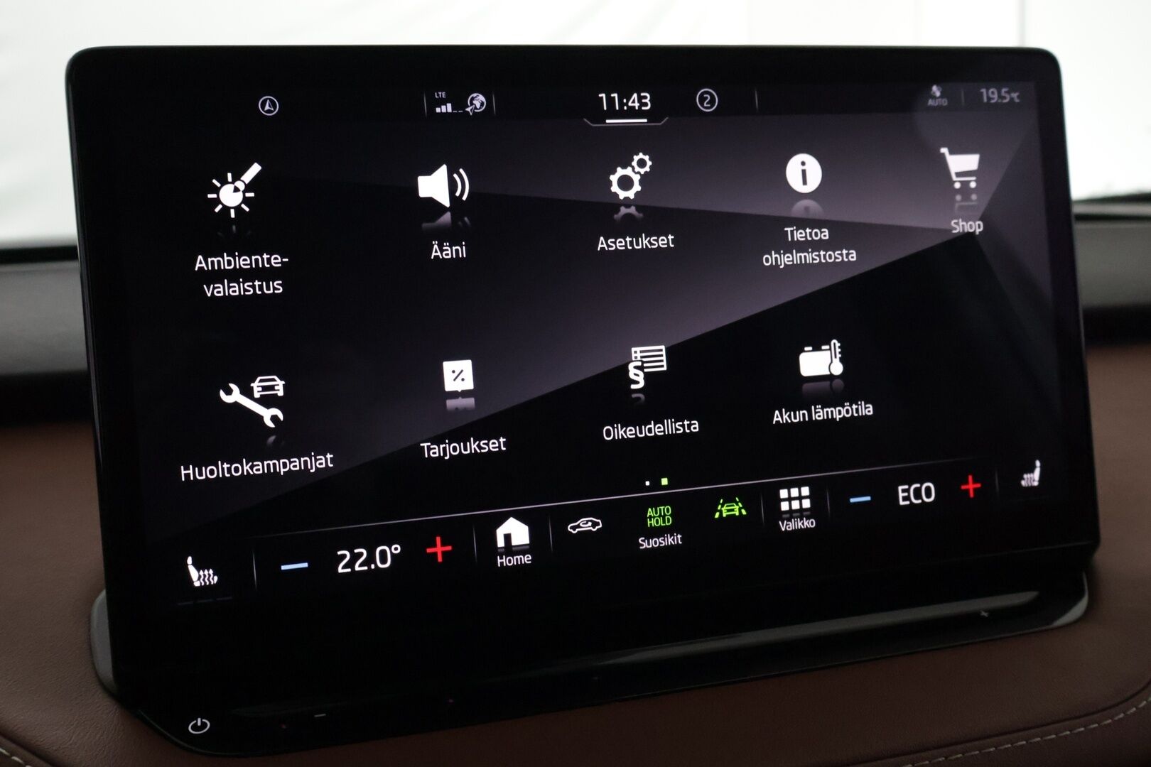 Skoda Enyaq 2021 80 "125 EDITION" iV - Suomi-auto | ecoSuite Nahkasisusta | ACC | ILP | BLIS | P-kamera | Vetokoukku | Navi | Muistipenkki | Matrix LED | 2x Renkaat | Lämmitettävä tuulilasi 