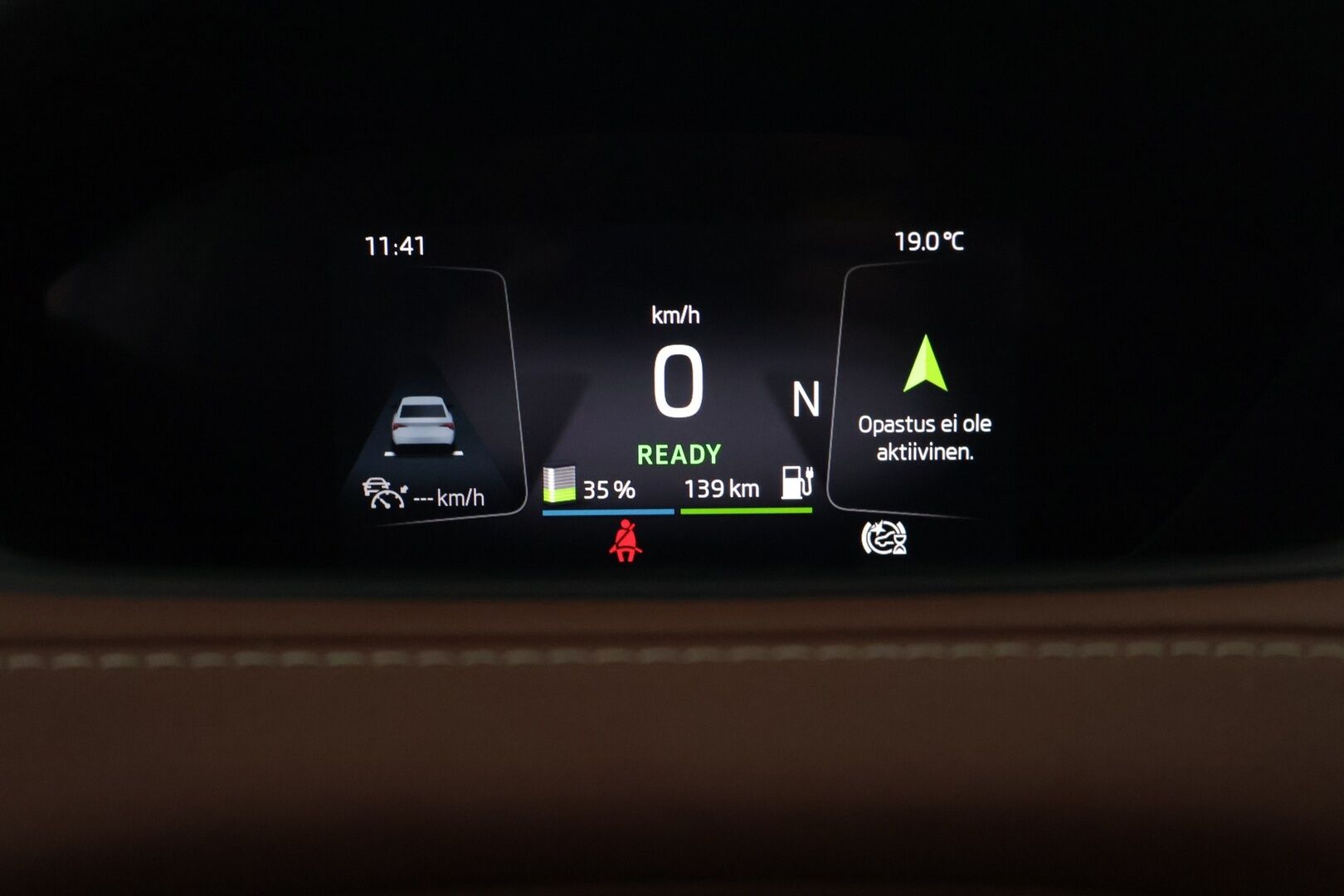 Skoda Enyaq 2021 80 "125 EDITION" iV - Suomi-auto | ecoSuite Nahkasisusta | ACC | ILP | BLIS | P-kamera | Vetokoukku | Navi | Muistipenkki | Matrix LED | 2x Renkaat | Lämmitettävä tuulilasi 