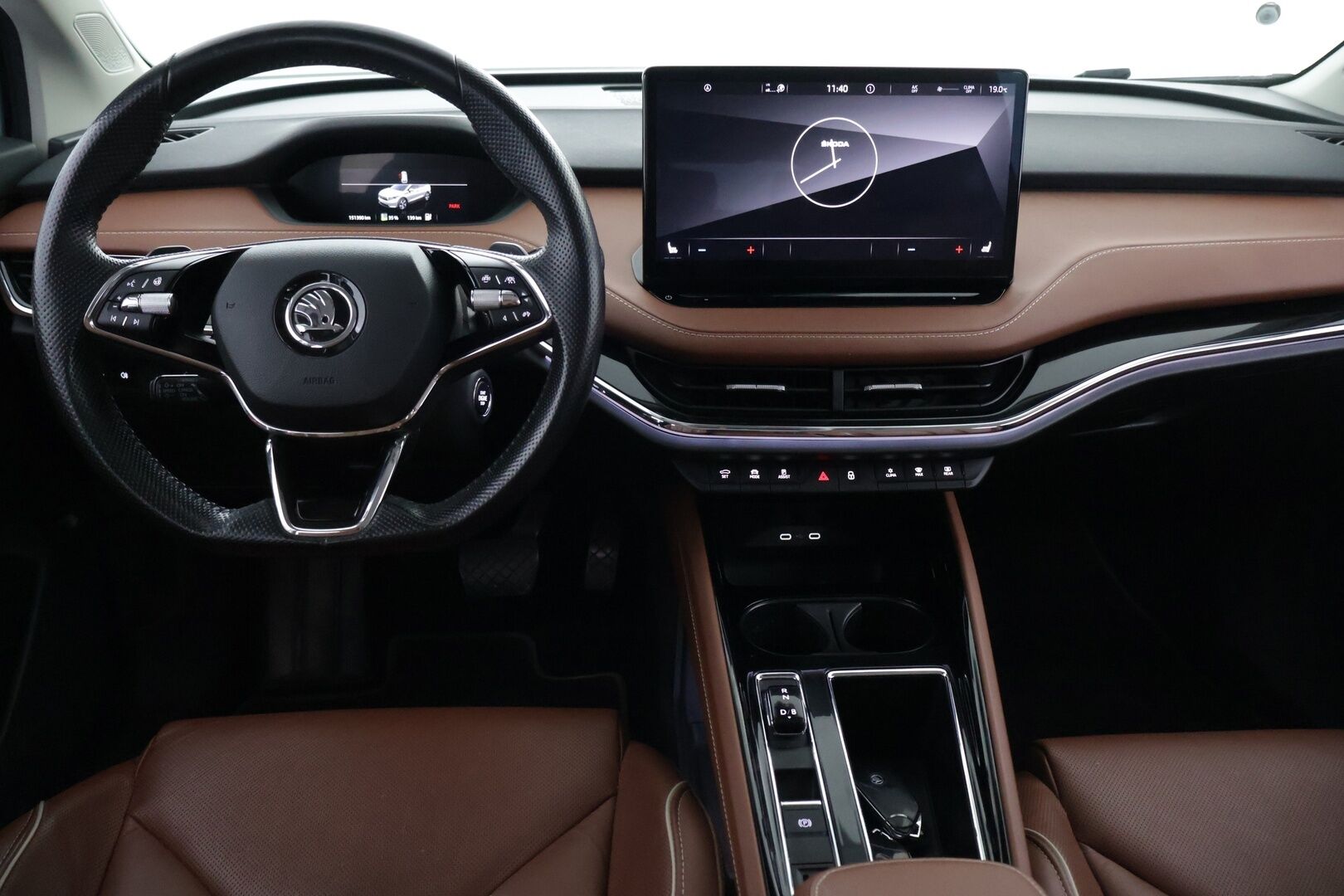 Skoda Enyaq 2021 80 "125 EDITION" iV - Suomi-auto | ecoSuite Nahkasisusta | ACC | ILP | BLIS | P-kamera | Vetokoukku | Navi | Muistipenkki | Matrix LED | 2x Renkaat | Lämmitettävä tuulilasi 