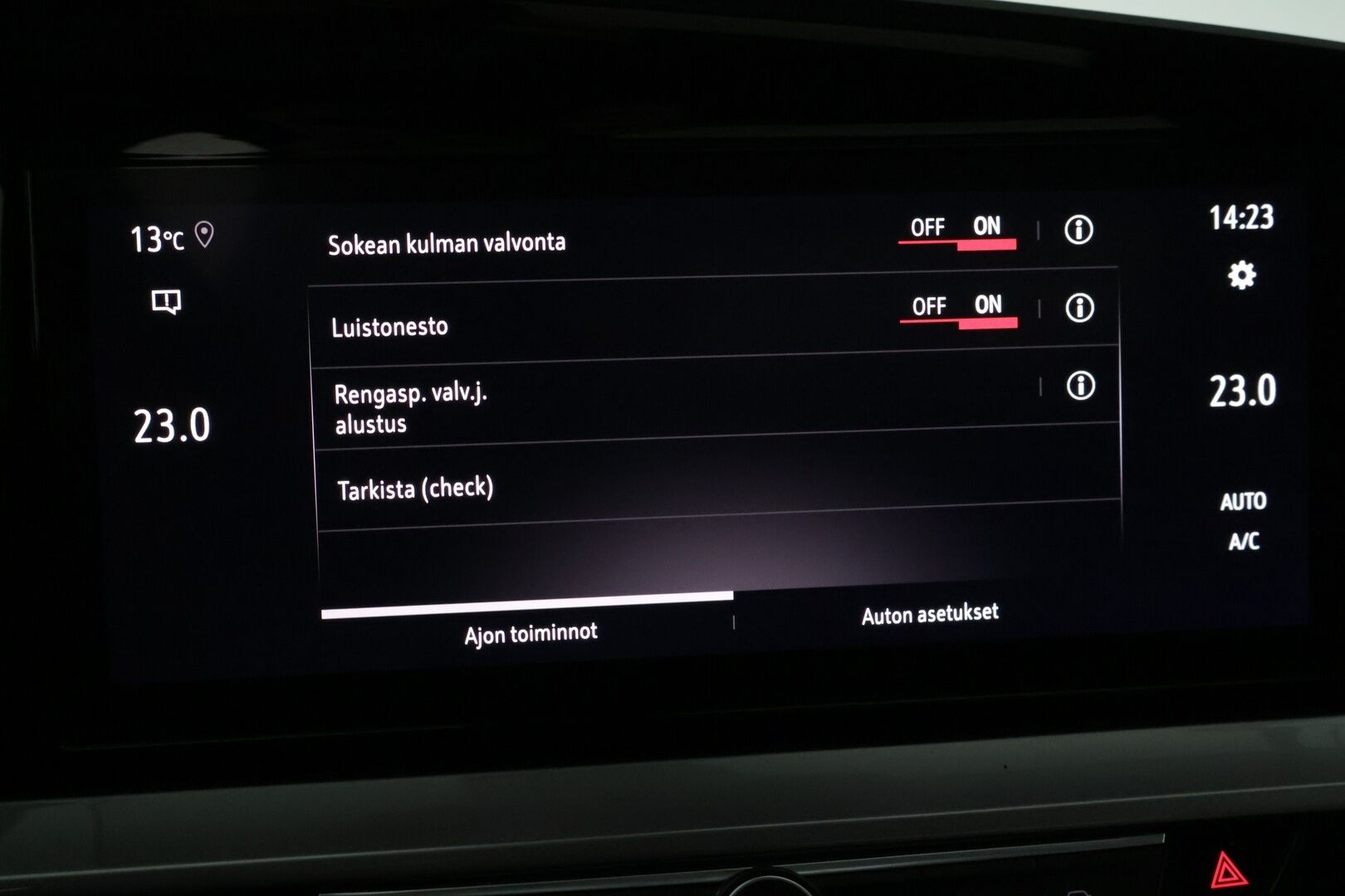 Opel Mokka 2021 Executive 136 automaatti 50 kWh *ACC / Matrix-LED / P-kamera / BLIS / Nahka-Alcantra / Navi / KeyLess / Digimittaristo* - Suomi-auto / 1.Omisteinen / 2 uudet renkaat!*