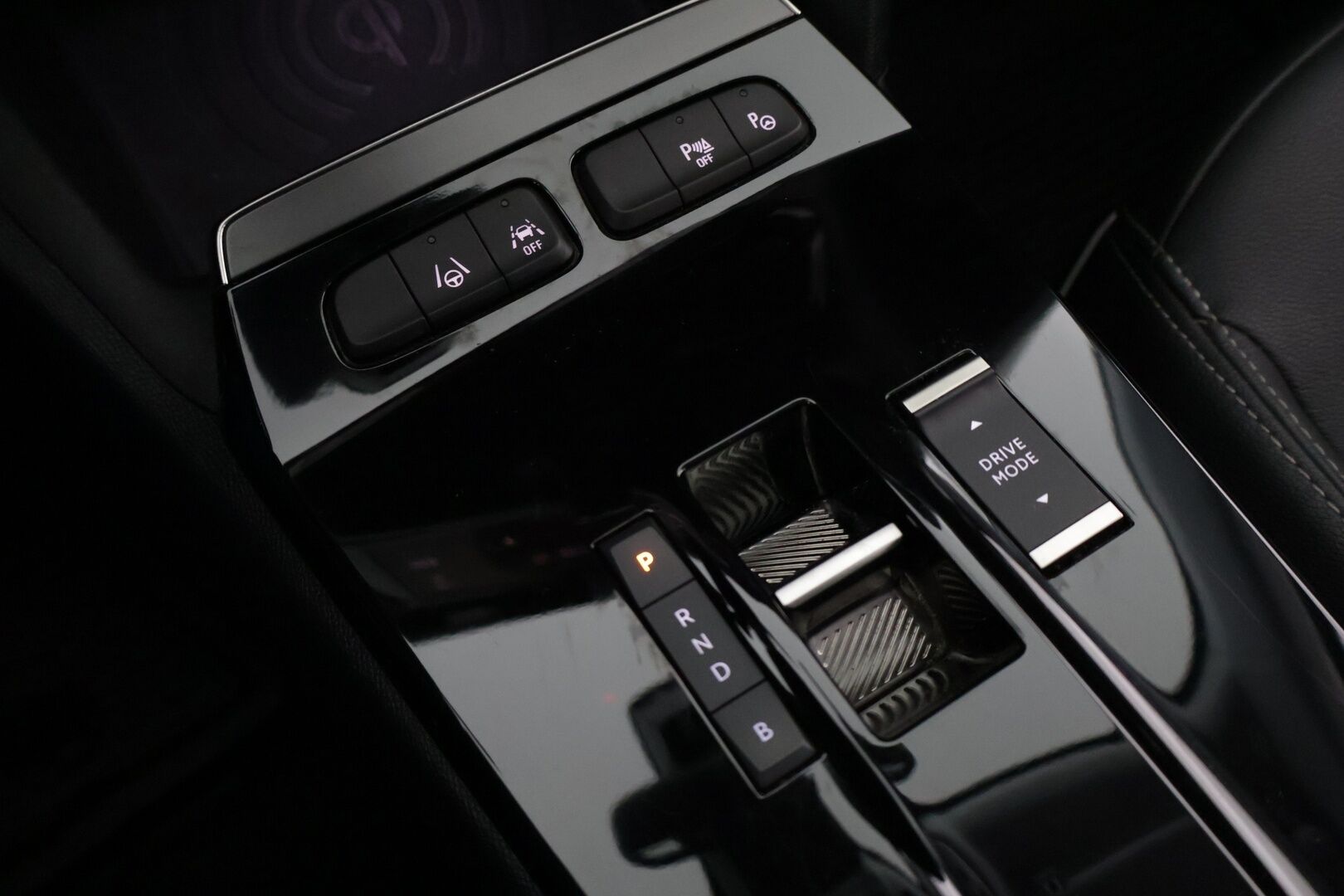 Opel Mokka 2021 Executive 136 automaatti 50 kWh *ACC / Matrix-LED / P-kamera / BLIS / Nahka-Alcantra / Navi / KeyLess / Digimittaristo* - Suomi-auto / 1.Omisteinen / 2 uudet renkaat!*