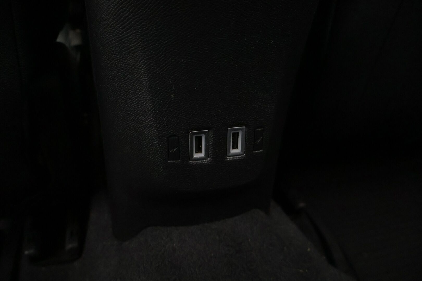 Opel Mokka 2021 Executive 136 automaatti 50 kWh *ACC / Matrix-LED / P-kamera / BLIS / Nahka-Alcantra / Navi / KeyLess / Digimittaristo* - Suomi-auto / 1.Omisteinen / 2 uudet renkaat!*