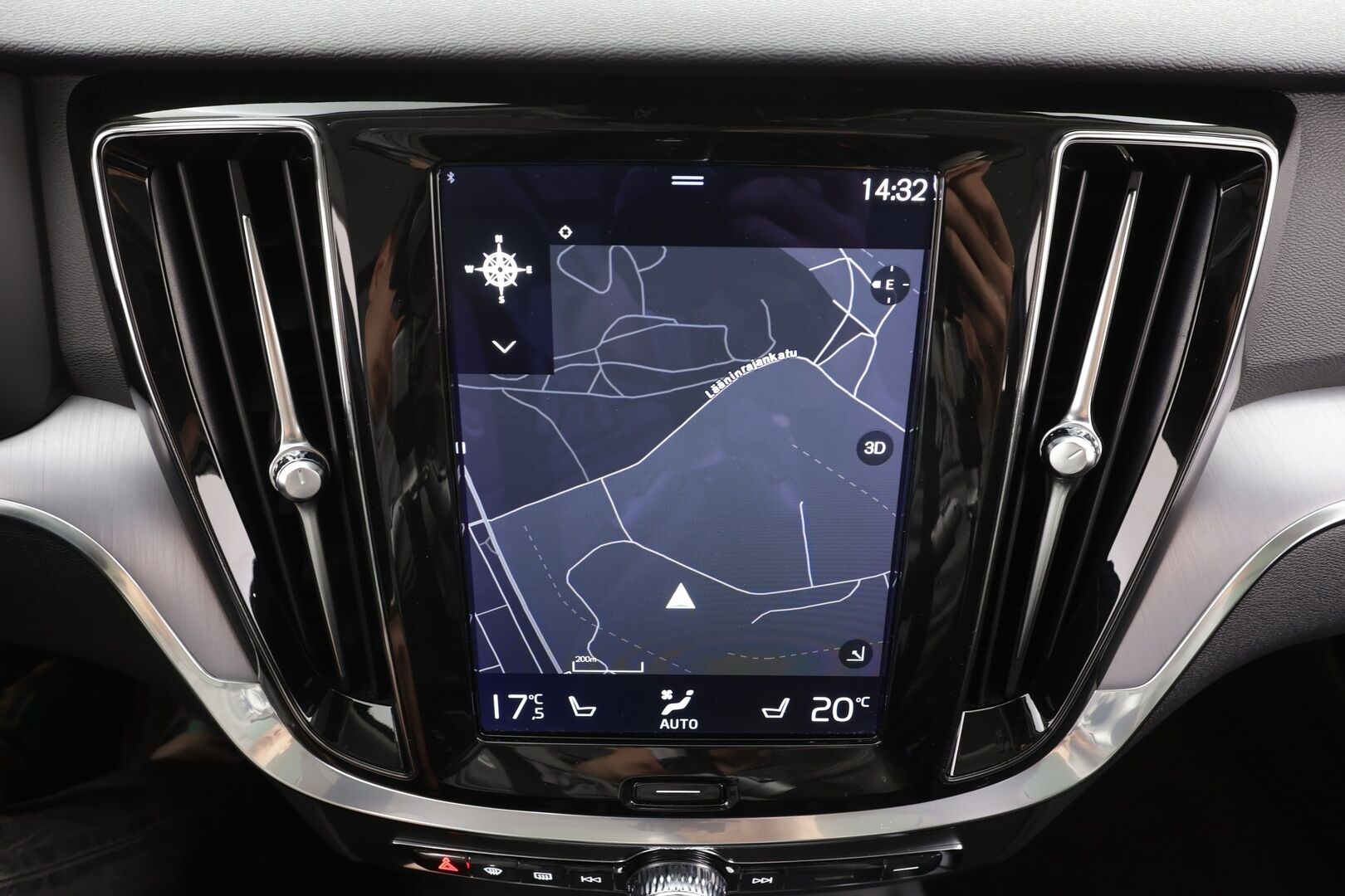 Volvo V60 2021 B4 MHEV Business aut * Pilot assist / Webasto / Panorama / H/K / LED / Osasähköt / P.Kamera / BLIS / Keyless * - Suomi-Auto / Kahdet Renkaat - HULLUT AVAJAISHULINAT KORKOTARJOUS 3,29 %