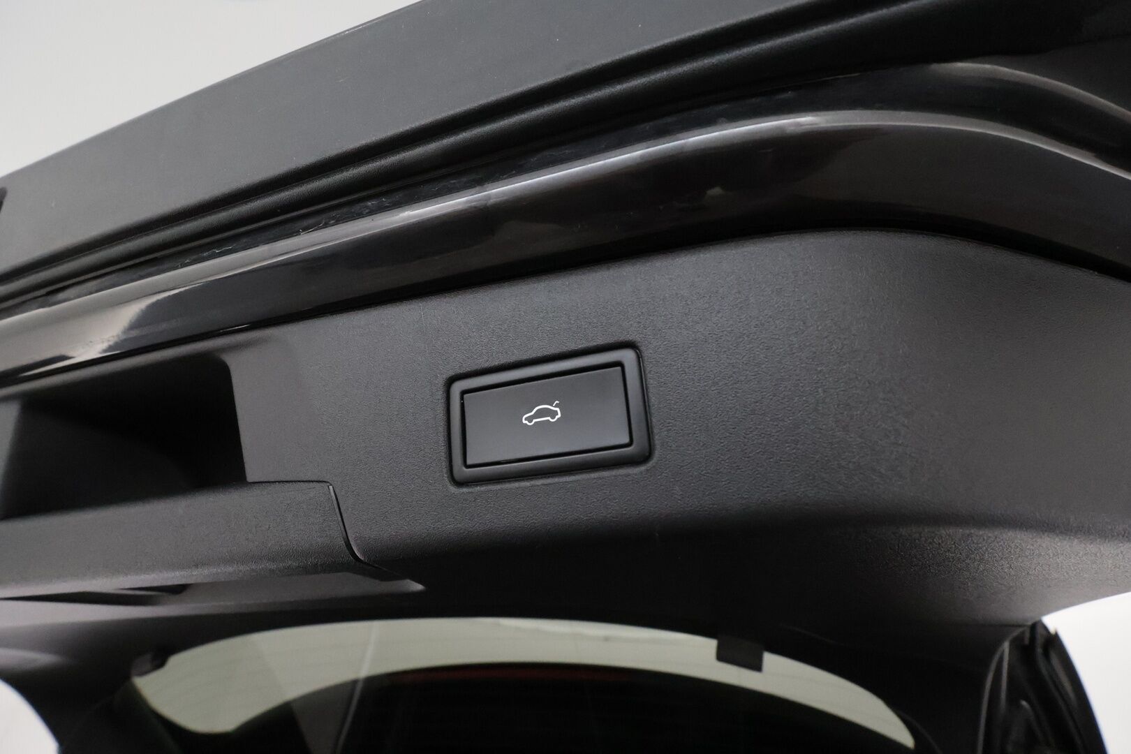 Volkswagen ID.4 2021 Pro Performance Max 150kW **HUD / Lasikatto / Lämpöpumppu / Koukku / ACC / 360° / Hierovat Sportpenkit Muistilla** - Matrix-LED / 1.om Suomi-auto / 2x Latauskaapelit / Kahdet Renkaat / Merkkihuollettu! / **HUIPPU KAMOILLA**