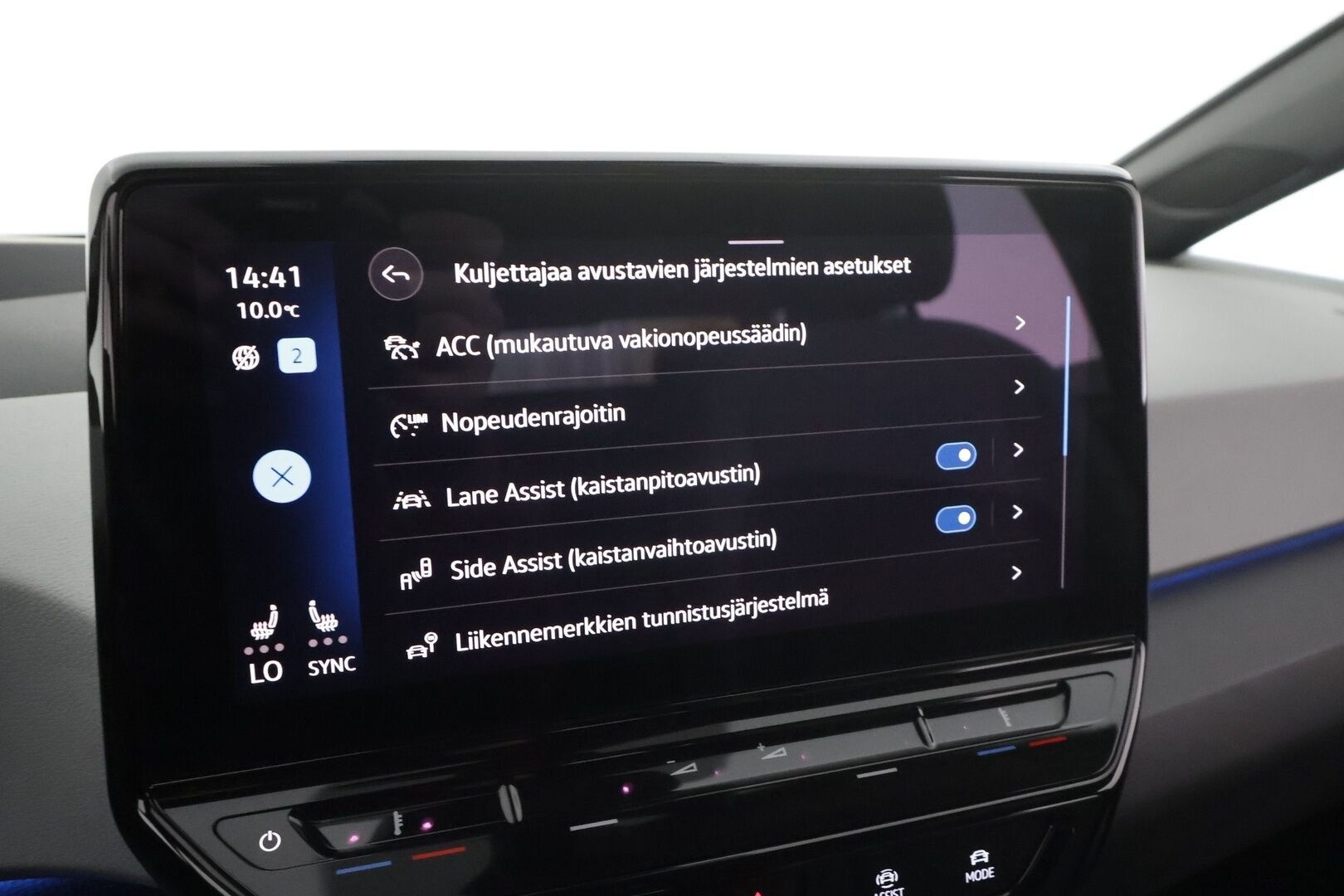 Volkswagen ID.3 2021 Pro S Tour 150 kW, akku 77 kWh * HUD / Lämpöpumppu / Hierovat sähköpenkit  / IQ-valot / ACC / Peruutuskamera * - 1-om. Suomi-auto / Kahdet renkaat aluvanteilla