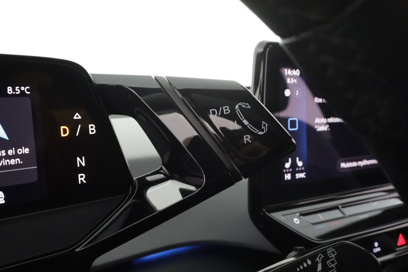 Volkswagen ID.3 2021 Pro S Tour 150 kW, akku 77 kWh * HUD / Lämpöpumppu / Hierovat sähköpenkit  / IQ-valot / ACC / Peruutuskamera * - 1-om. Suomi-auto / Kahdet renkaat aluvanteilla