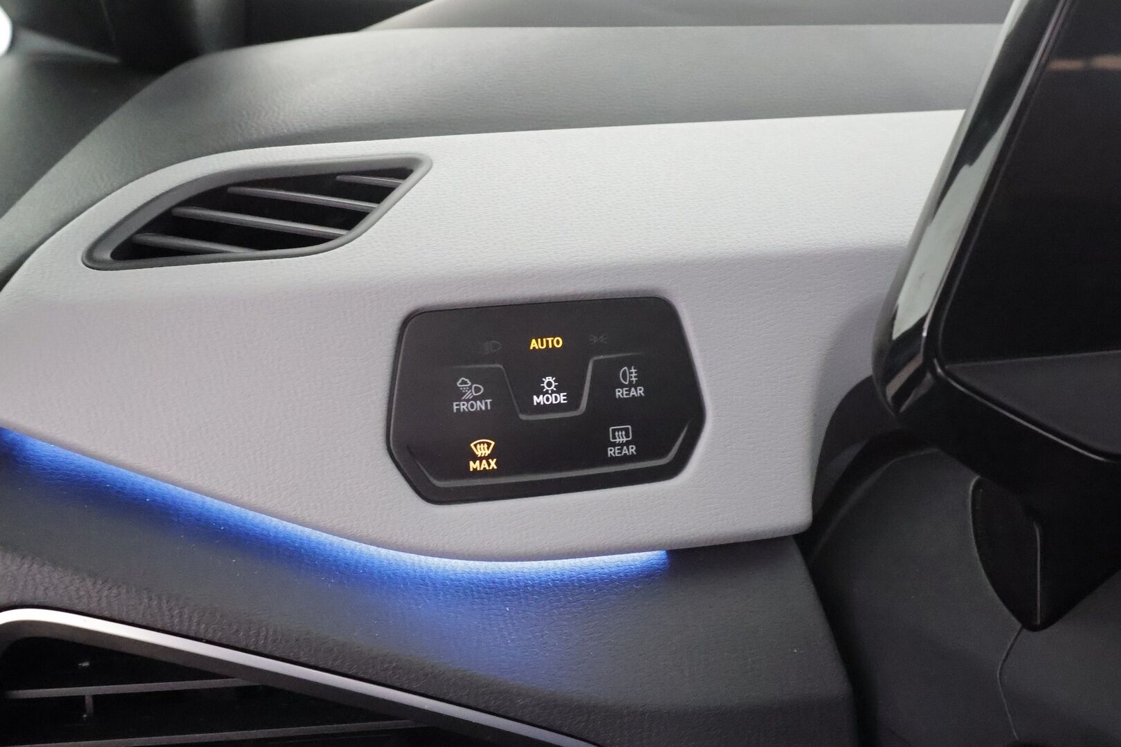 Volkswagen ID.3 2021 Pro S Tour 150 kW, akku 77 kWh * HUD / Lämpöpumppu / Hierovat sähköpenkit  / IQ-valot / ACC / Peruutuskamera * - 1-om. Suomi-auto / Kahdet renkaat aluvanteilla