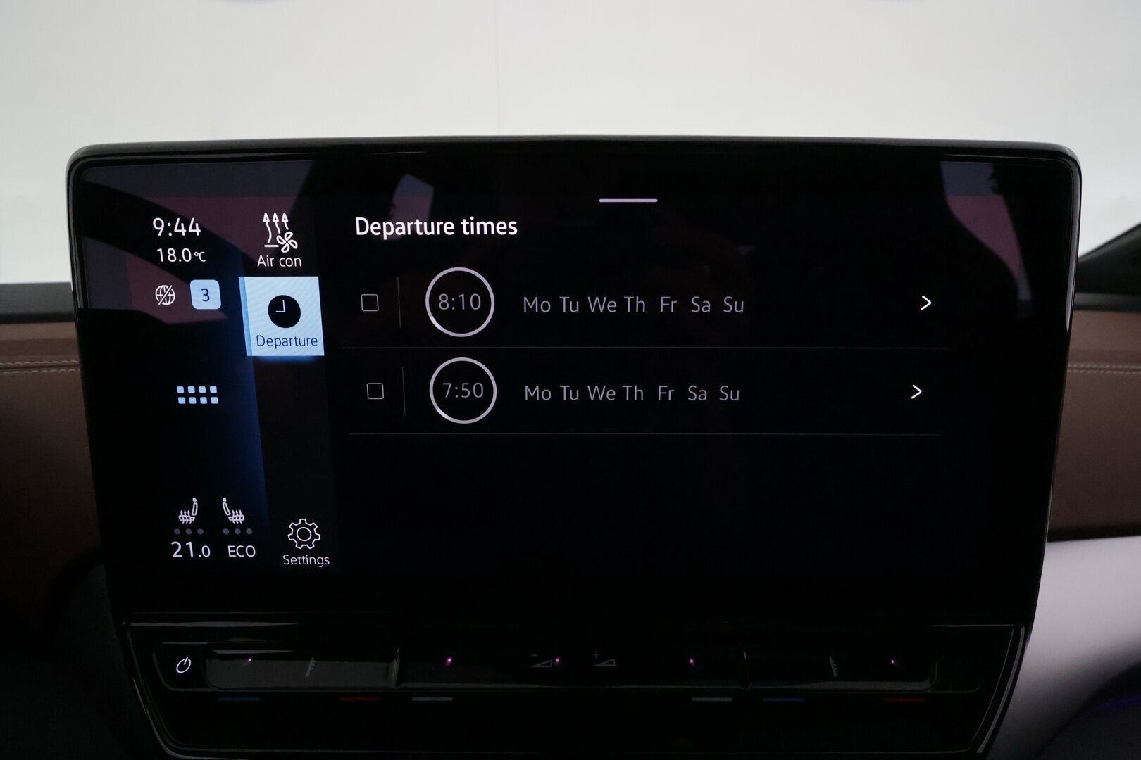 Volkswagen ID.4 2021 Pro Performance Juhlamalli 150 kW, akku 77 kWh **Adapt.vakkari / Lasikatto / Muistipenkit / 360.kamera / HUD** - 3,99 % KORKOTARJOUS TÄHÄN AUTOON - 1.Om Suomi-auto / Akku kuntotarkastettu / Merkkihuollettu / Matrix LED / Hierovat etuistuimet / Nahka-Alcantara Sporttipenkit 