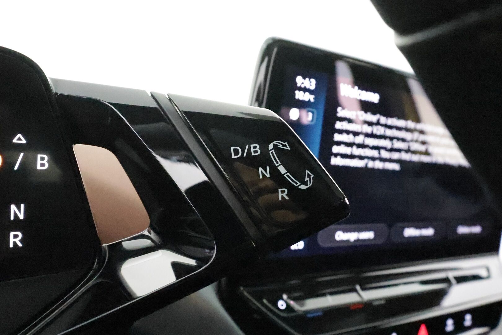 Volkswagen ID.4 2021 Pro Performance Juhlamalli 150 kW, akku 77 kWh **Adapt.vakkari / Lasikatto / Muistipenkit / 360.kamera / HUD** - 3,99 % KORKOTARJOUS TÄHÄN AUTOON - 1.Om Suomi-auto / Akku kuntotarkastettu / Merkkihuollettu / Matrix LED / Hierovat etuistuimet / Nahka-Alcantara Sporttipenkit 