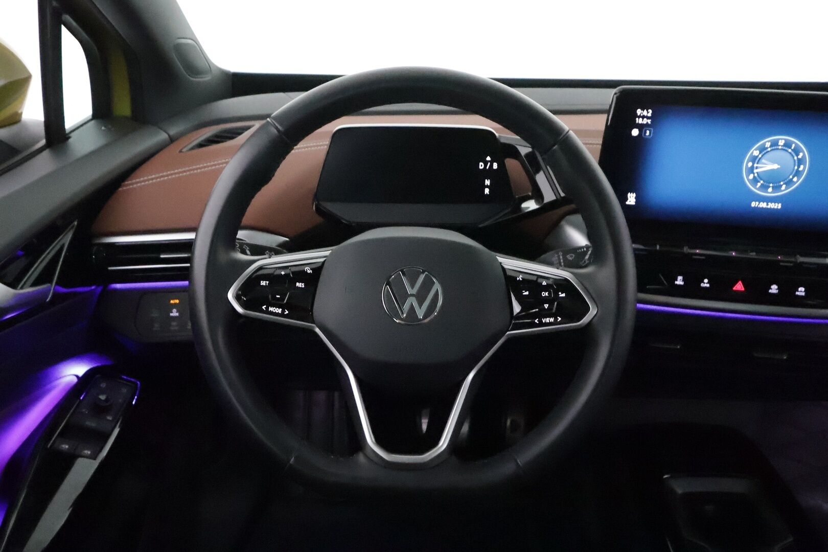 Volkswagen ID.4 2021 Pro Performance Juhlamalli 150 kW, akku 77 kWh **Adapt.vakkari / Lasikatto / Muistipenkit / 360.kamera / HUD** - 3,99 % KORKOTARJOUS TÄHÄN AUTOON - 1.Om Suomi-auto / Akku kuntotarkastettu / Merkkihuollettu / Matrix LED / Hierovat etuistuimet / Nahka-Alcantara Sporttipenkit 