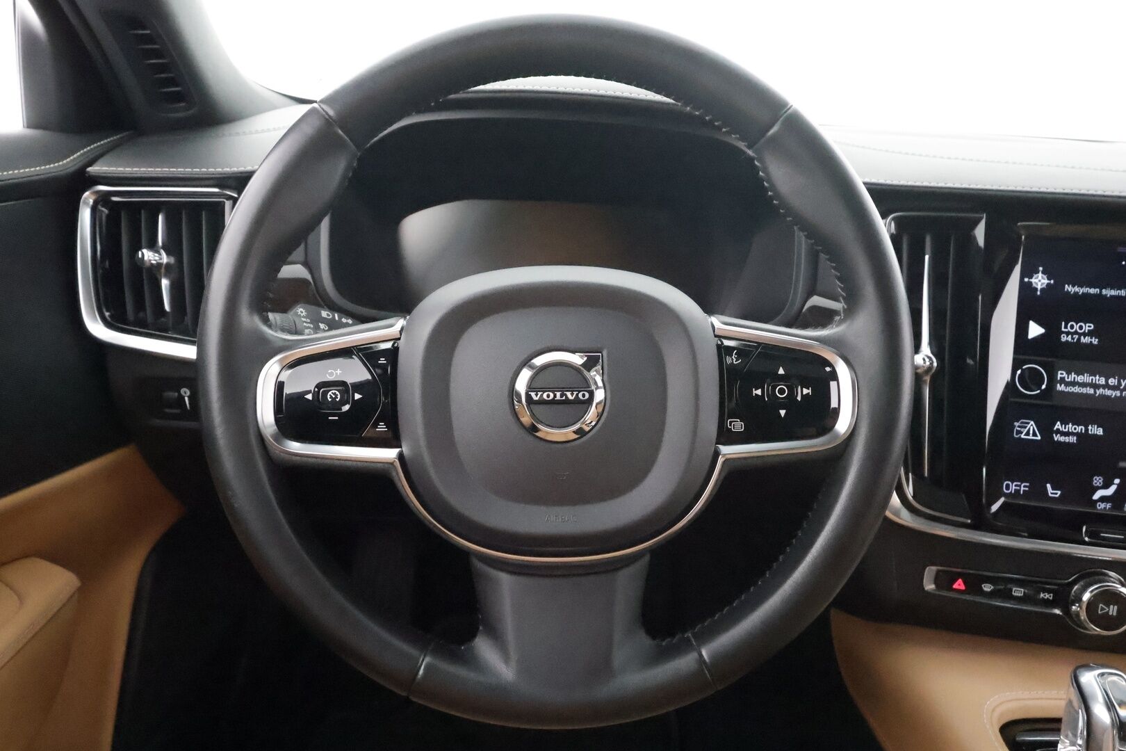 Volvo S90 2019 T8 AWD Inscription aut - | Lasikatto | ACC | Koukku | Lisälämm. | Konjakkimuistinahat | VOC | Pilot Assist | Juuri katsastettu! | 2x renkaat & vanteet