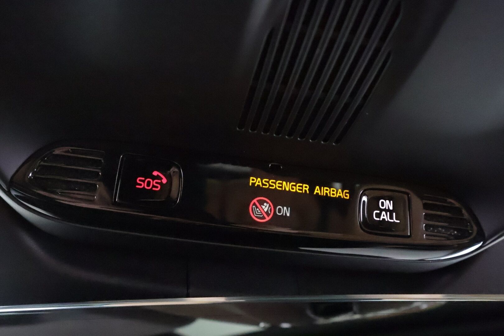 Volvo S90 2019 T8 AWD Inscription aut * Pilot assist / Pa-Lisälämmitin / Koukku / Muistipenkit / Lasikattoluukku / Apple&Android * - 2x Lataus / Kahdet renkaat