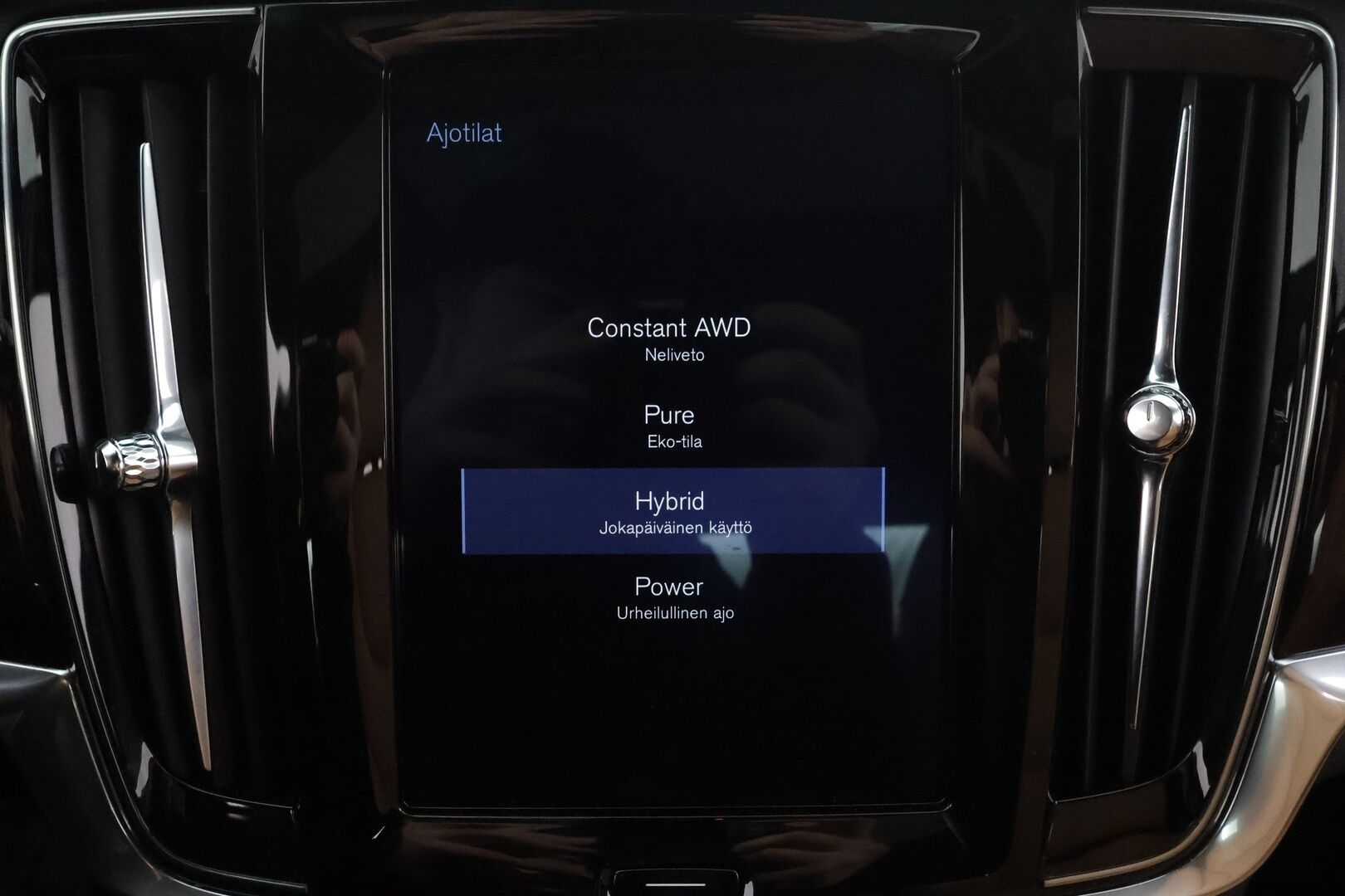 Volvo S90 2019 T8 AWD Inscription aut - | Lasikatto | ACC | Koukku | Lisälämm. | Konjakkimuistinahat | VOC | Pilot Assist | Juuri katsastettu! | 2x renkaat & vanteet